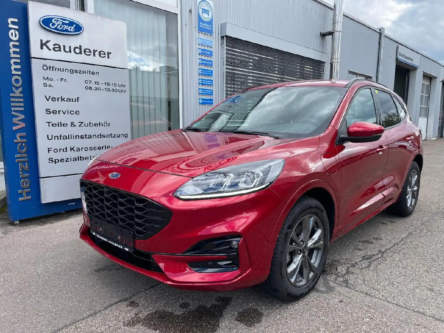 Ford Kuga Plug-In Hybrid ST-Line - 1