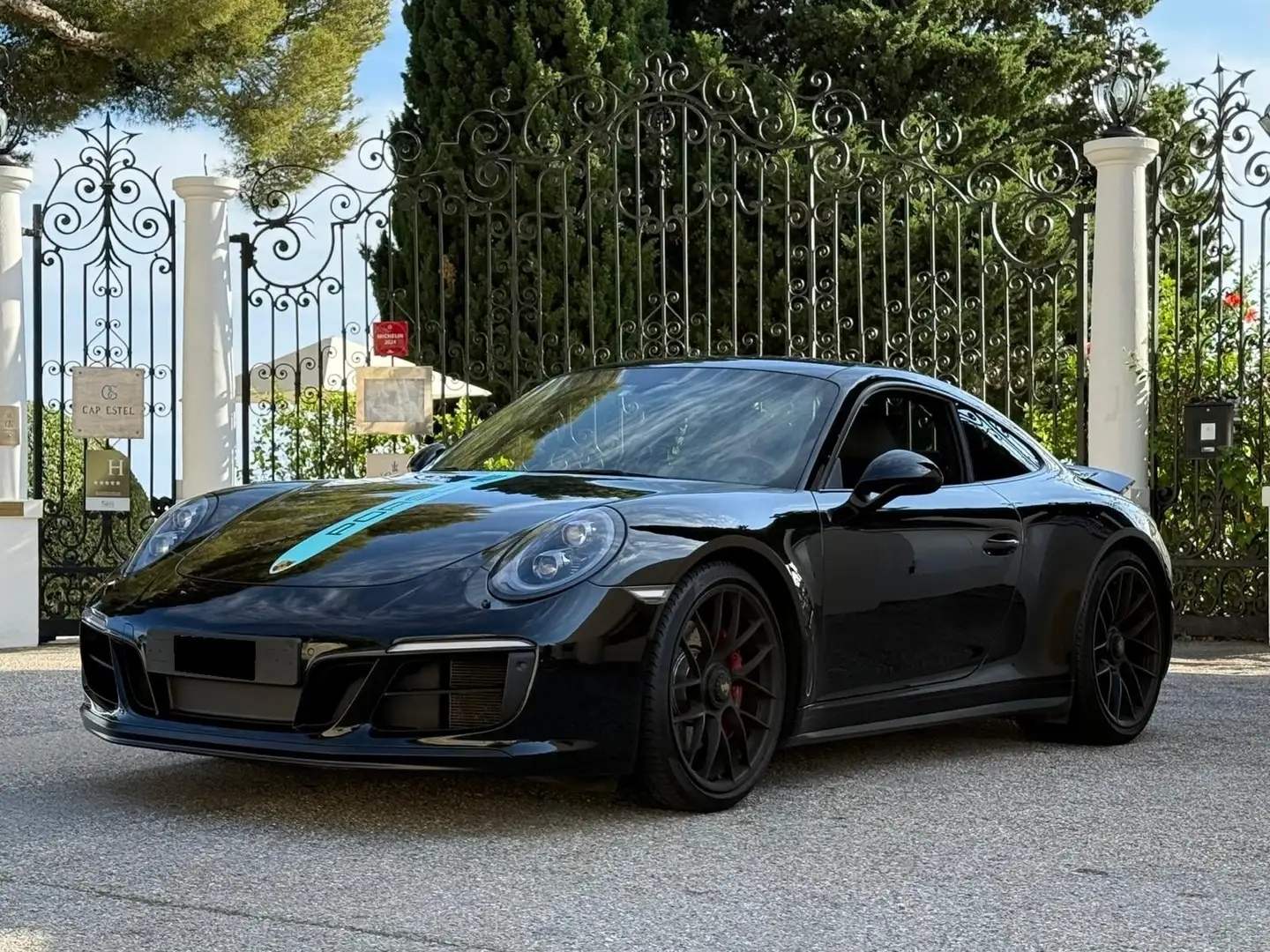 Porsche 911 GTS PDK Negro - 1