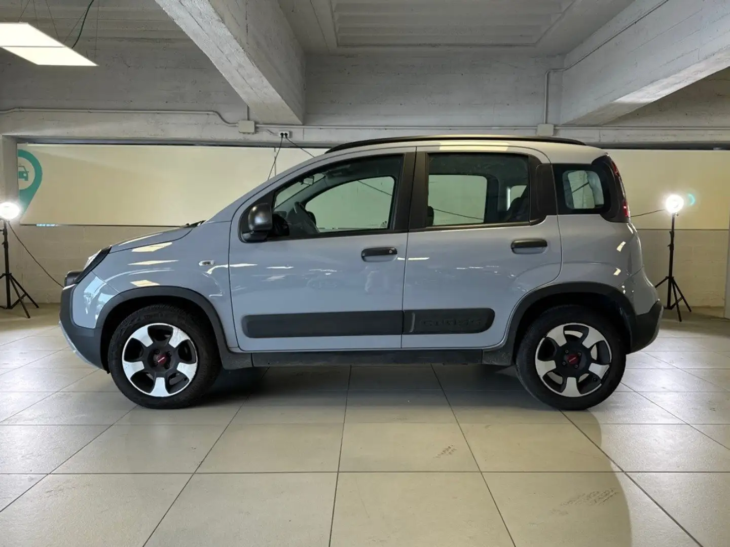 Fiat Panda 1.0 70cv S&S Hybrid E6d-T City Cross Grigio - 2