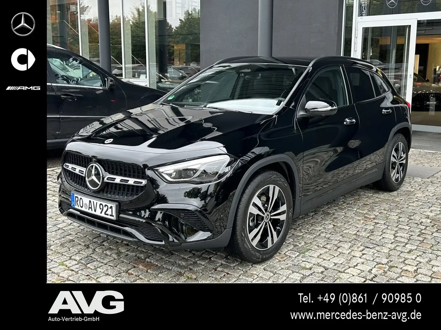 Mercedes-Benz GLA 200 GLA 200 Progressive Edition Pano AHK Multibeam LED Schwarz - 1