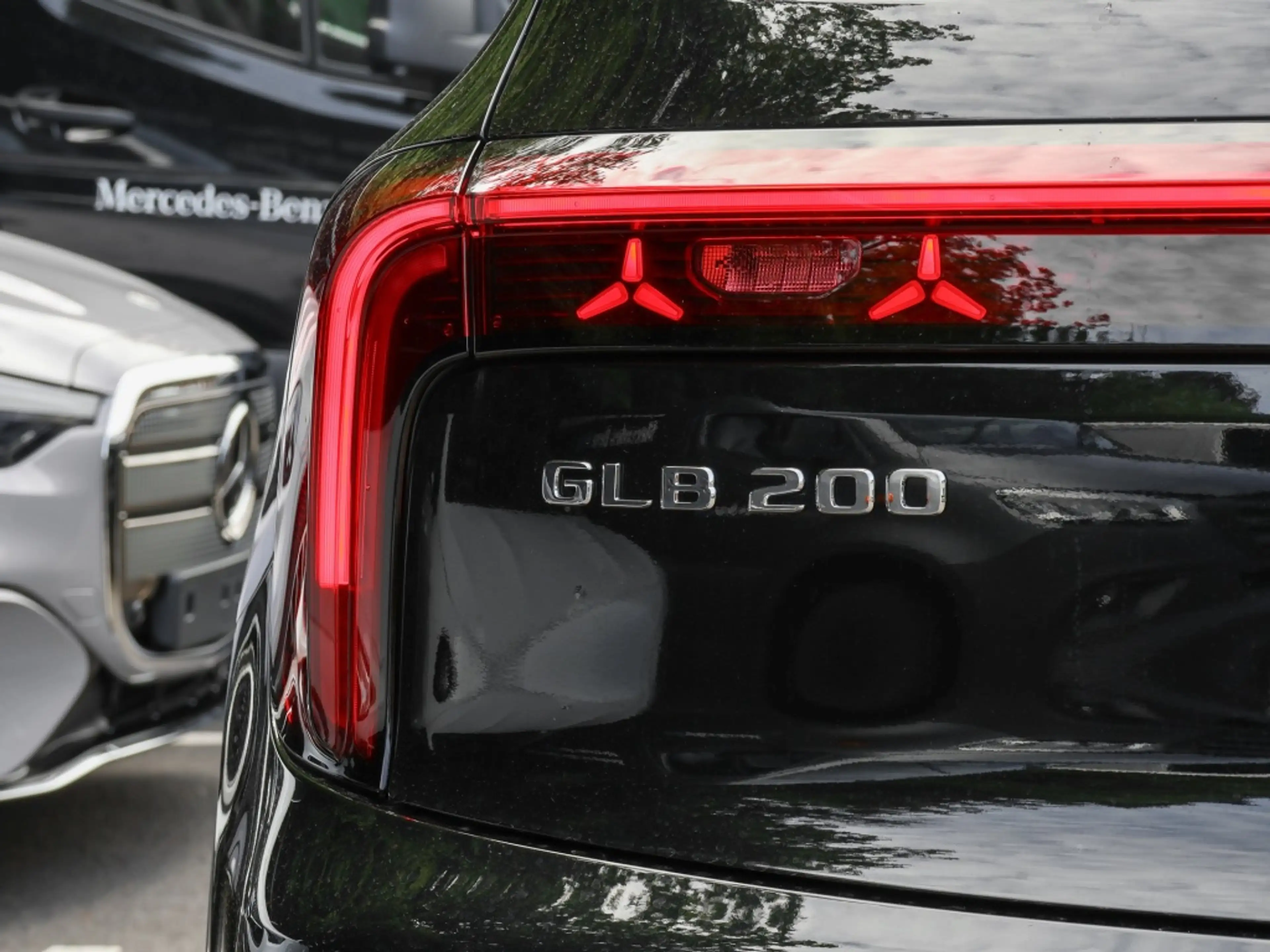 Mercedes-Benz GLB 200 Pano+Progressive+Super+MLB+Memo+Night — photo 11