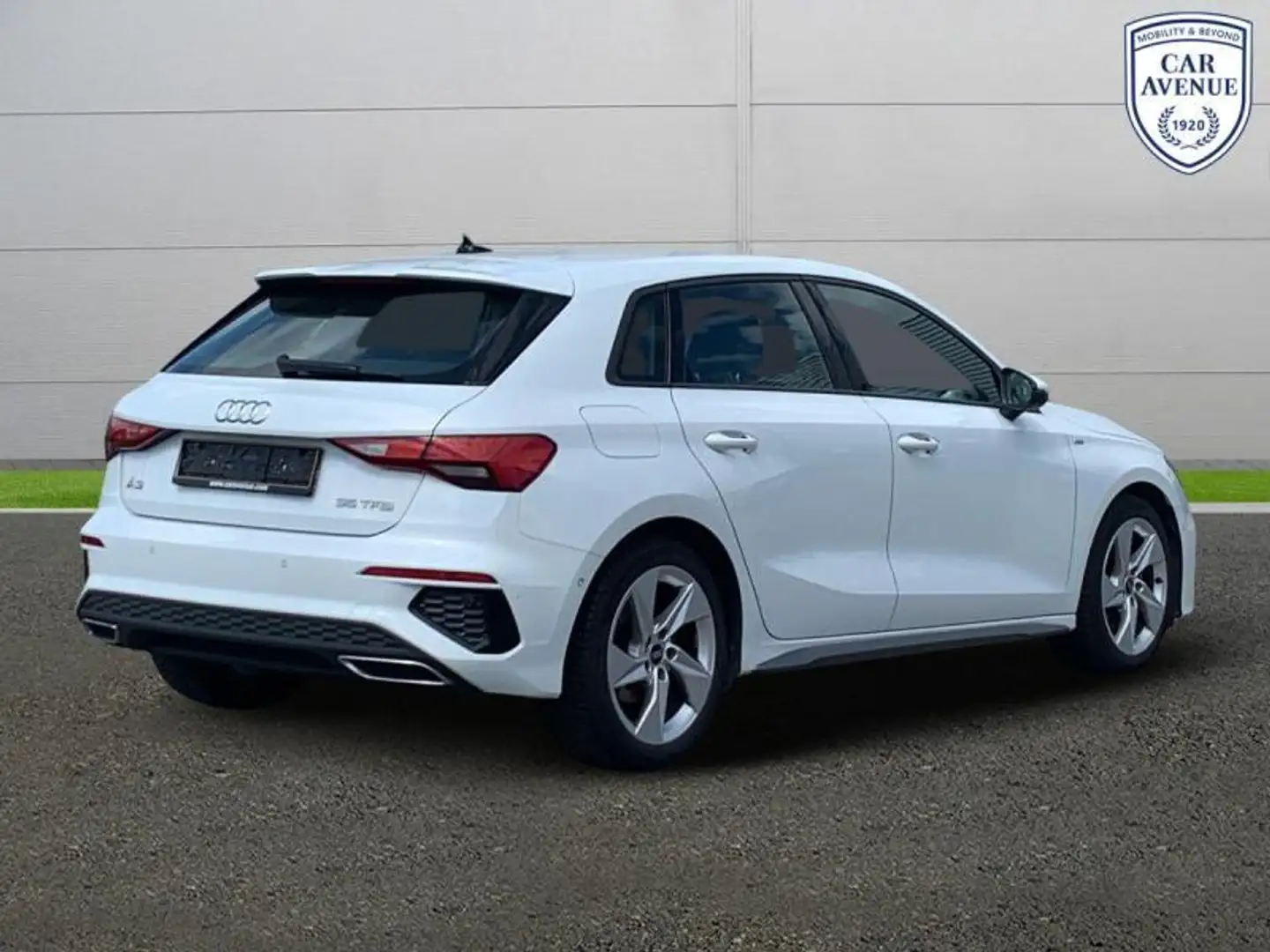 Audi A3 AMBITION Blanc - 2
