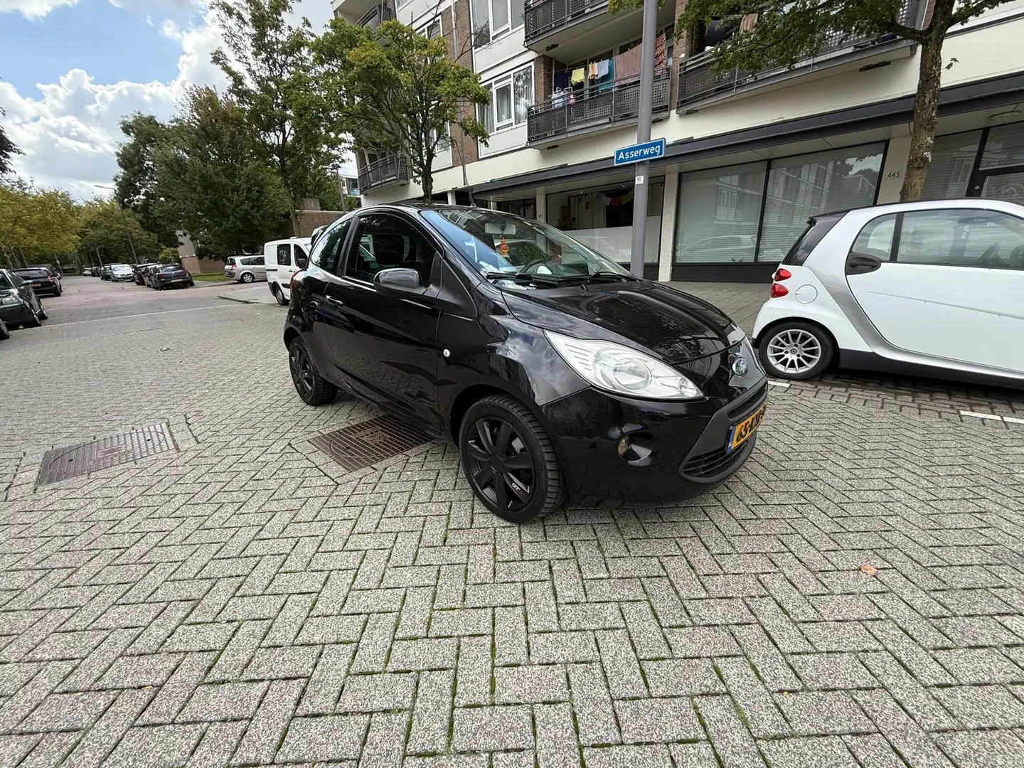 Ford Ka/Ka+ 1.2 Titanium Zwart - 2
