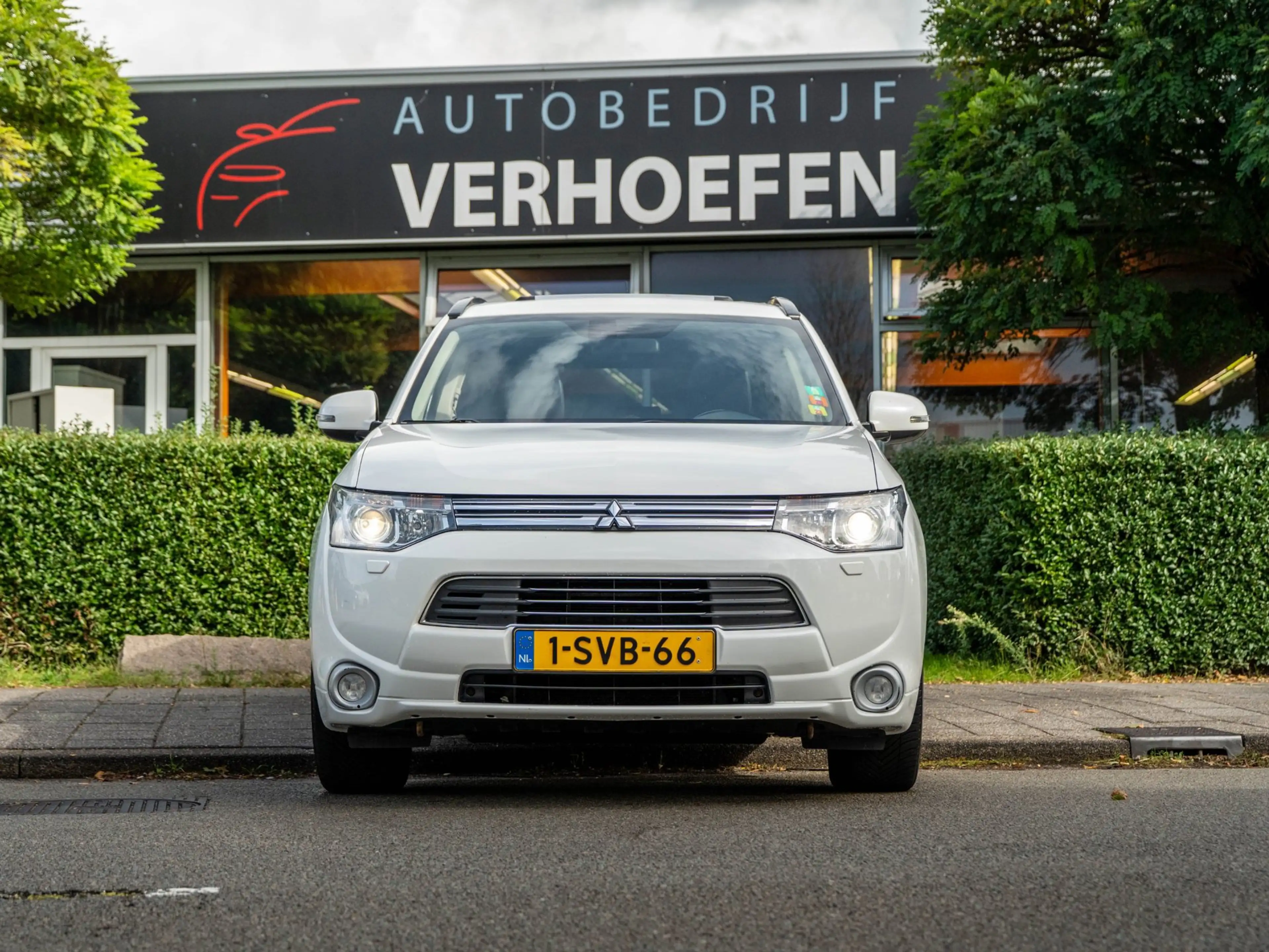 Mitsubishi Outlander 2.0 PHEV Instyle+ PANORAMADAK - ACC - CAMERA - STO — photo 5