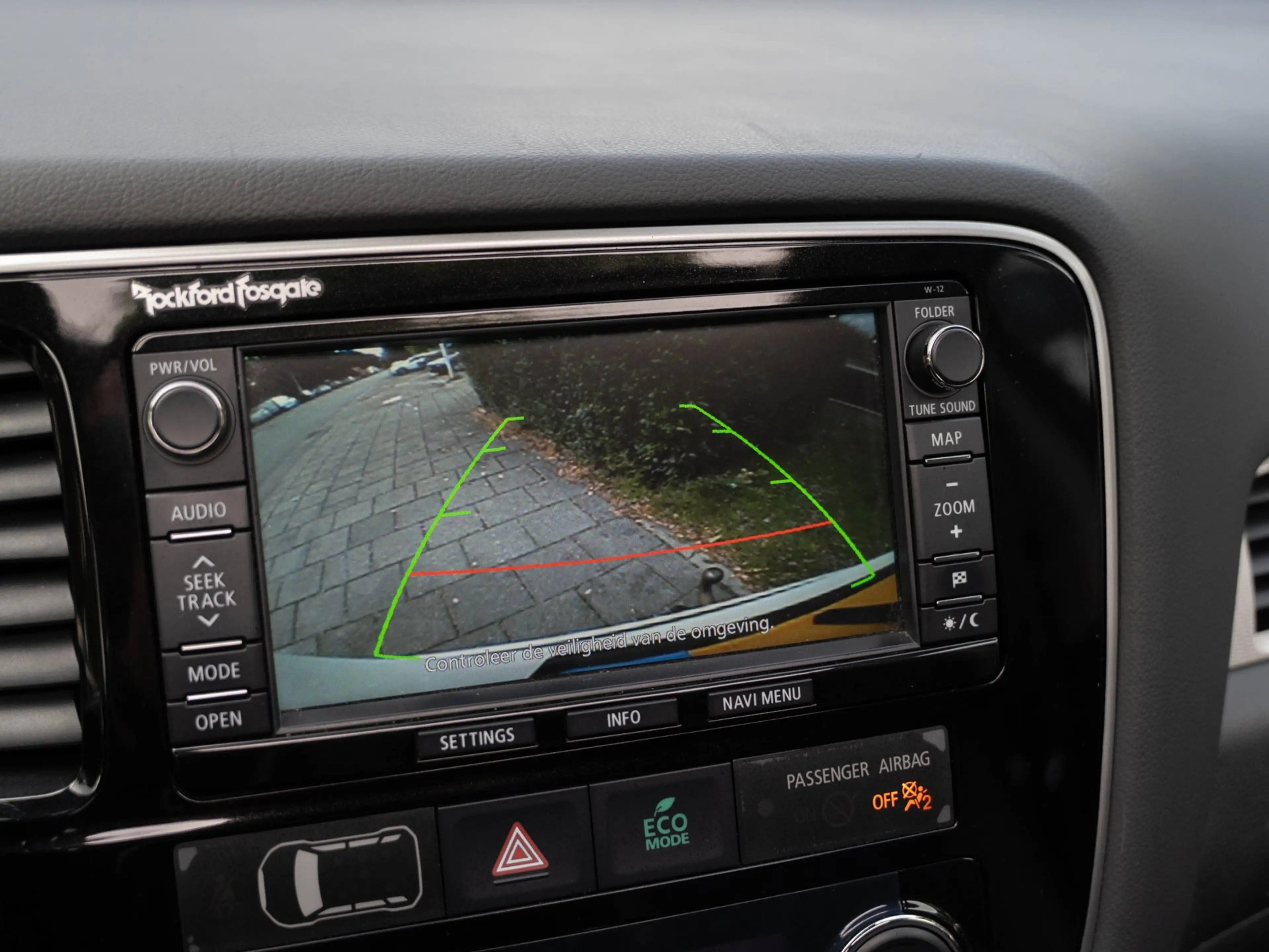 Mitsubishi Outlander 2.0 PHEV Instyle+ PANORAMADAK - ACC - CAMERA - STO — photo 3