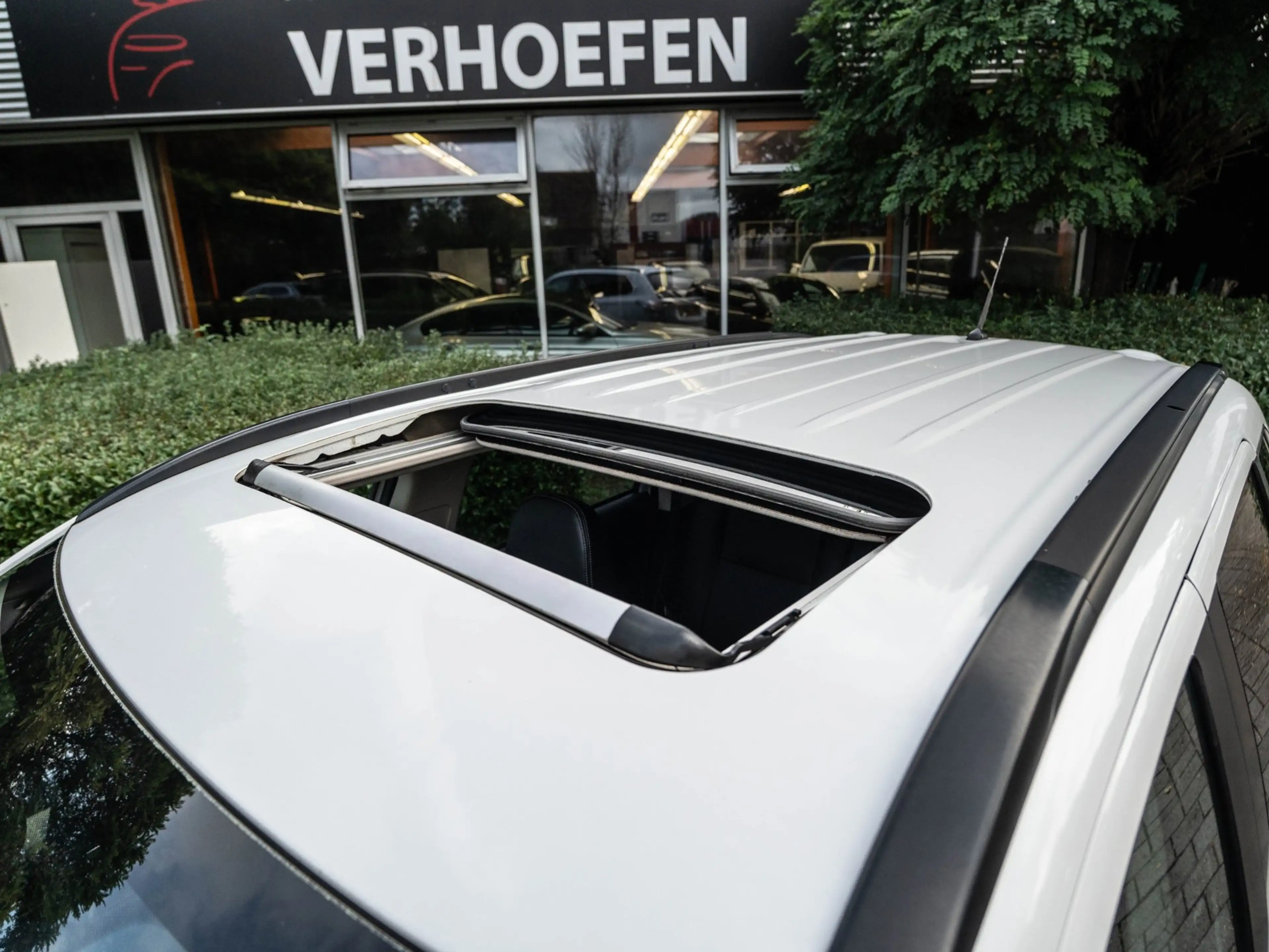 Mitsubishi Outlander 2.0 PHEV Instyle+ PANORAMADAK - ACC - CAMERA - STO — photo 4
