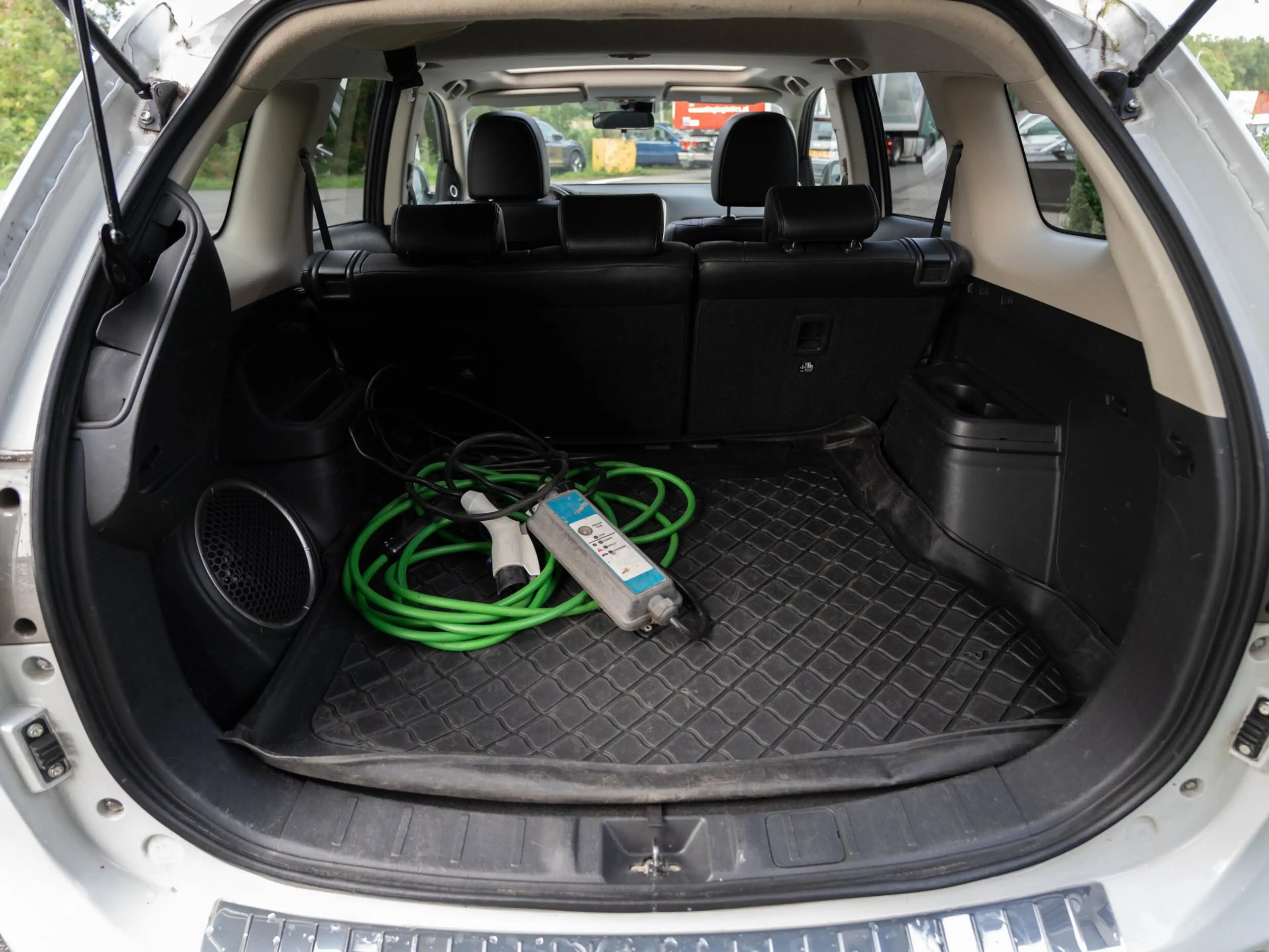 Mitsubishi Outlander 2.0 PHEV Instyle+ PANORAMADAK - ACC - CAMERA - STO — photo 10