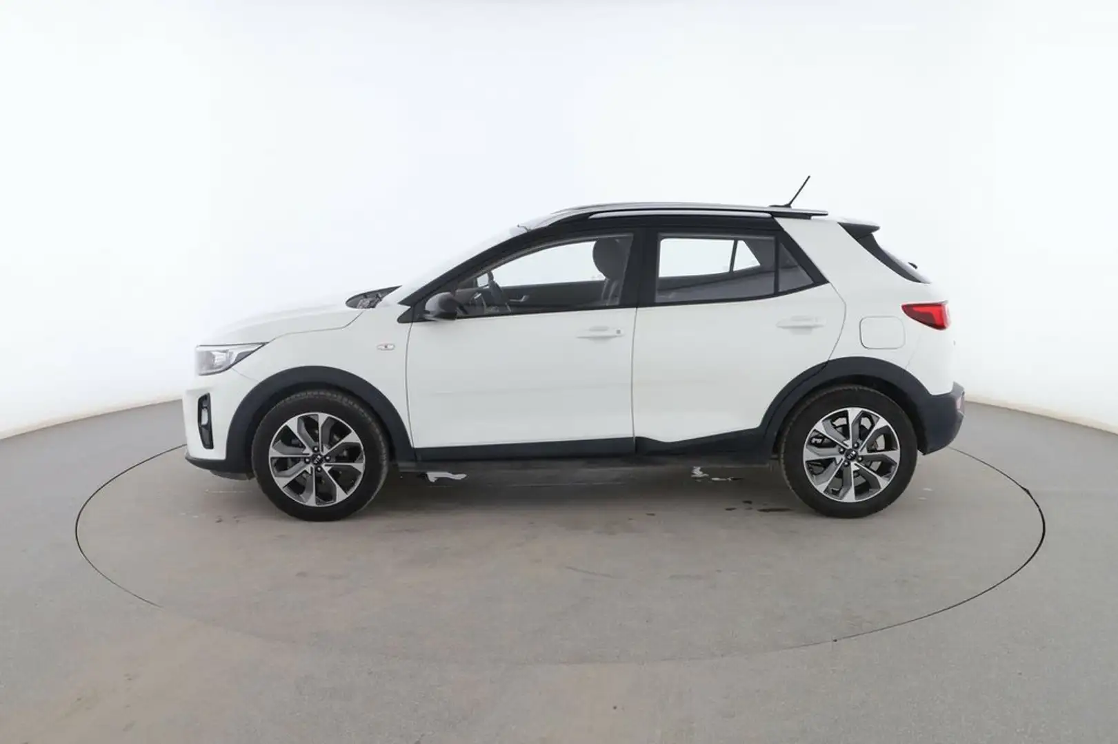 Kia Stonic 1.0 TGDI Business Alb - 2