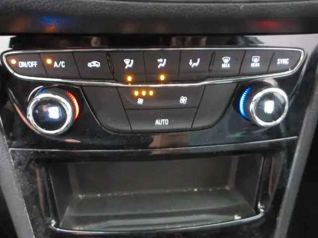 Opel Astra view 13