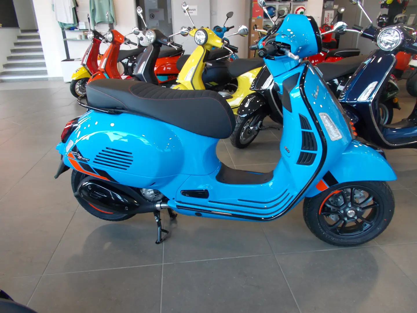 Vespa Super Sport 310 Blue - 2