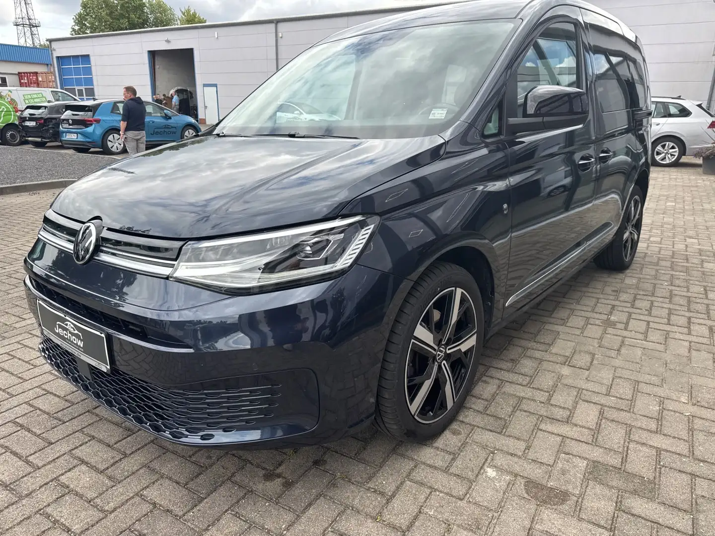Volkswagen Caddy 2.0 TDI Style ACC Side Assistent AHZV Blau - 1