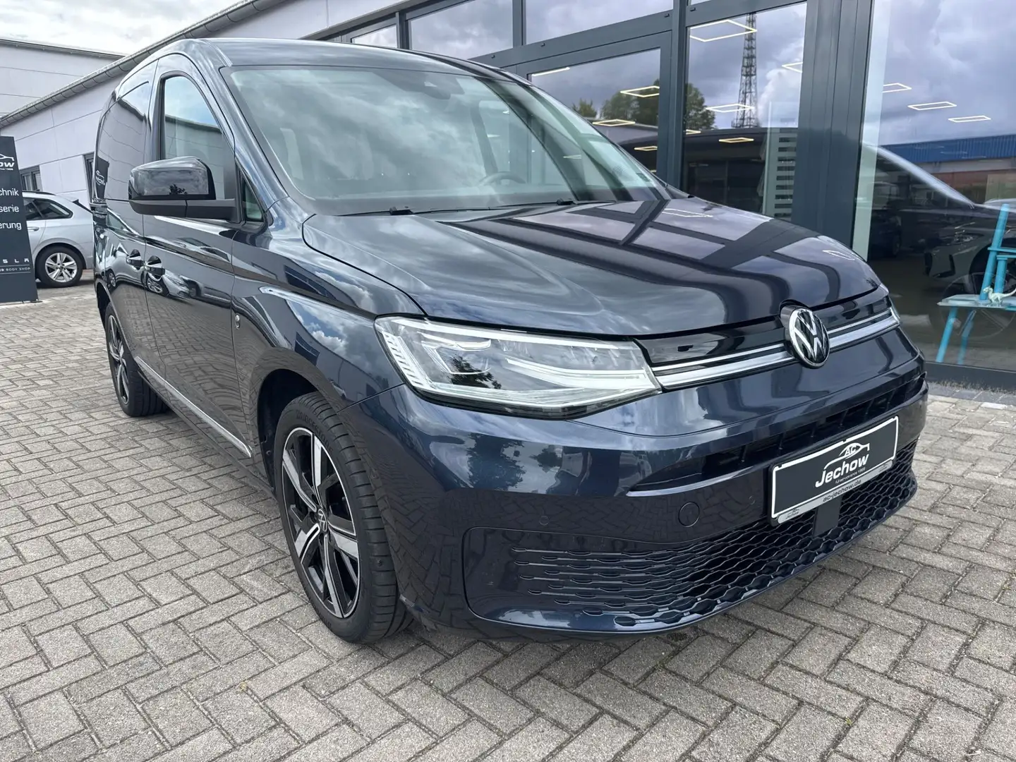 Volkswagen Caddy 2.0 TDI Style ACC Side Assistent AHZV Blau - 2