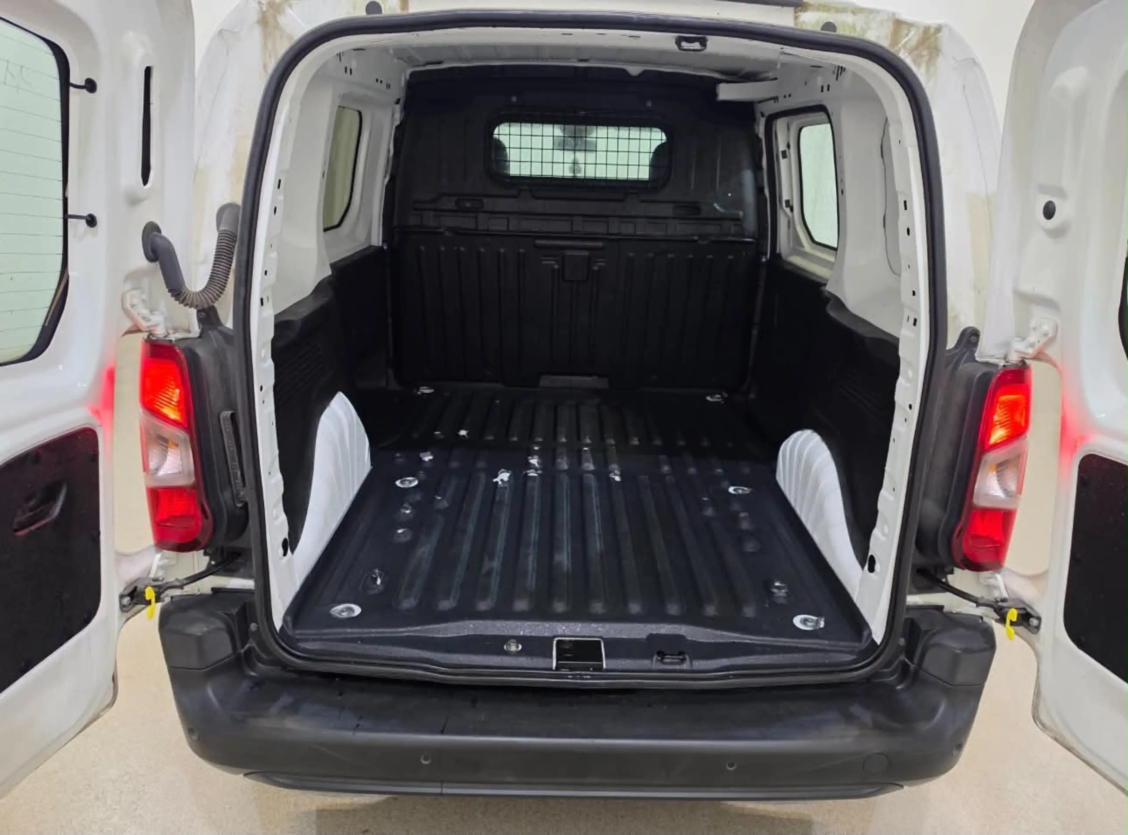 Citroen Berlingo 1.5 BlueHDi Navi Klima PDC — photo 12