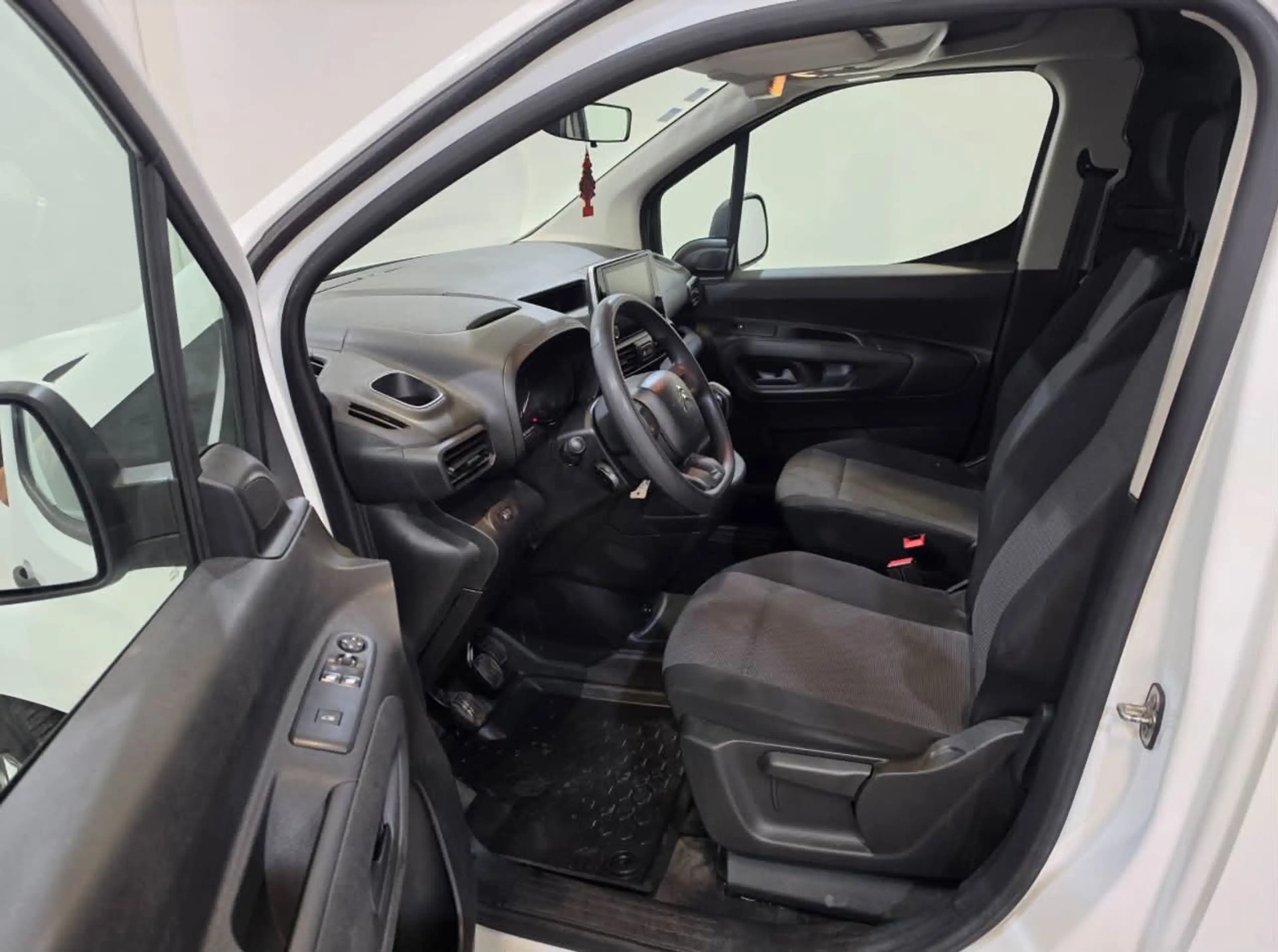 Citroen Berlingo 1.5 BlueHDi Navi Klima PDC — photo 6