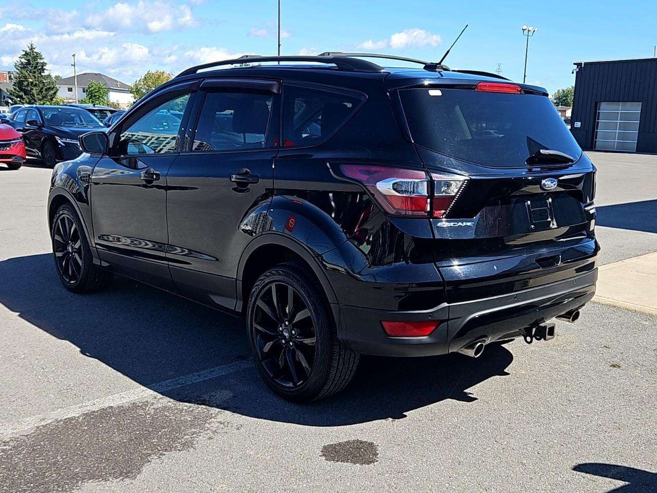 2017 Ford Escape Titanium — снимка 1