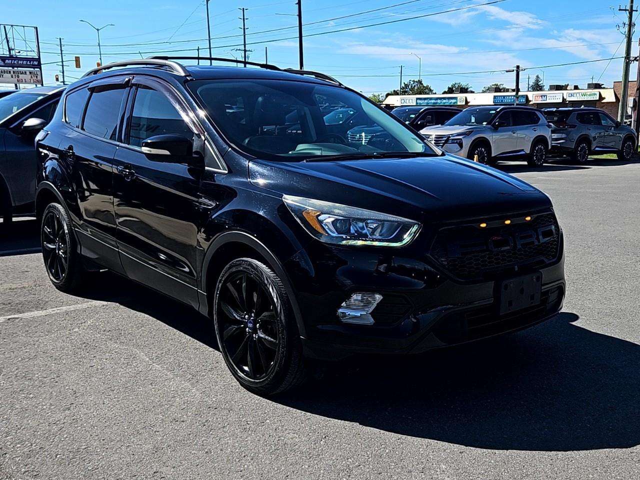 2017 Ford Escape Titanium — снимка 1