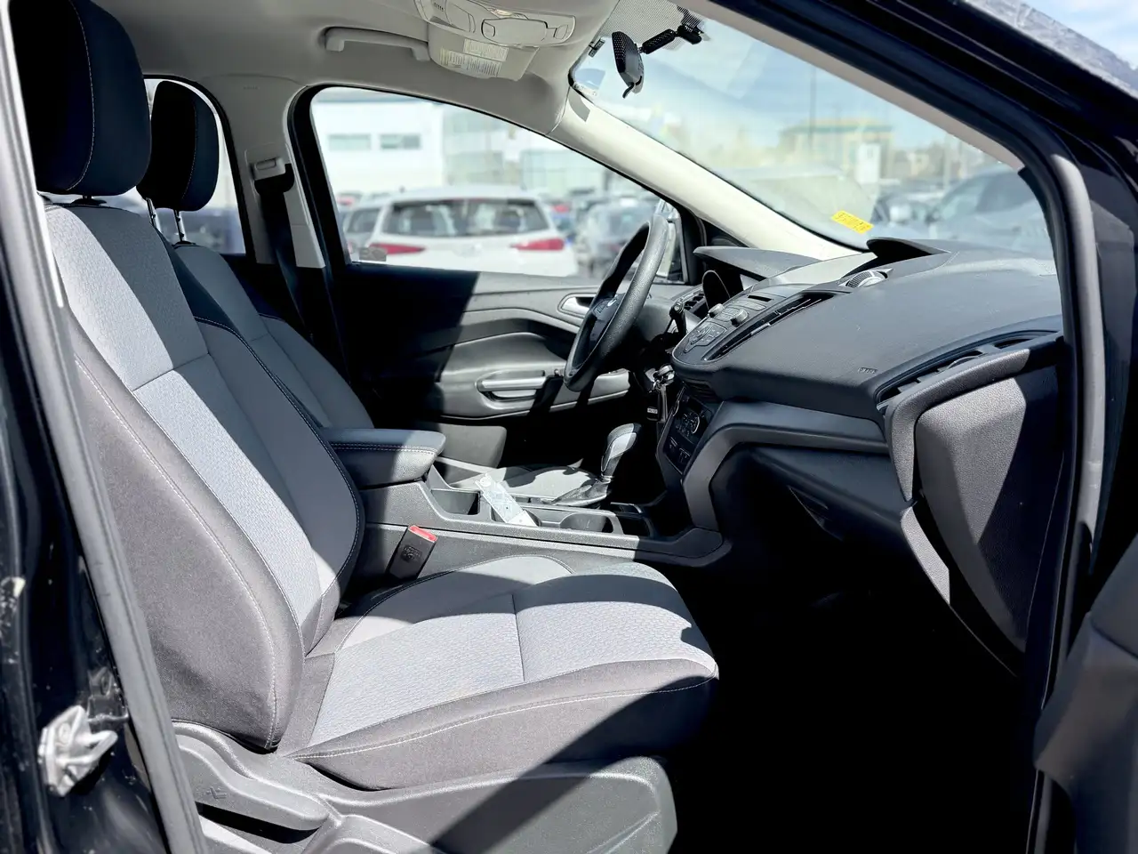 Ford Escape снимка Ford Escape
