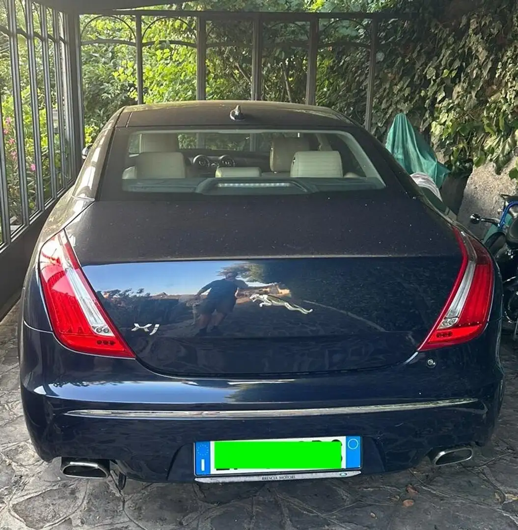 Jaguar XJ XJ 2.7d V6 Executive auto FL Kék - 1