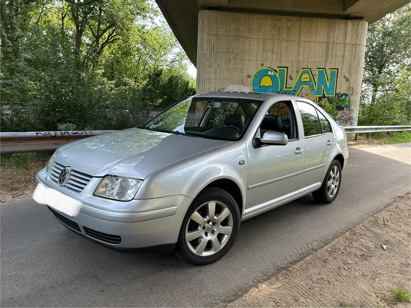 Volkswagen Bora 2.0 Highline - 1
