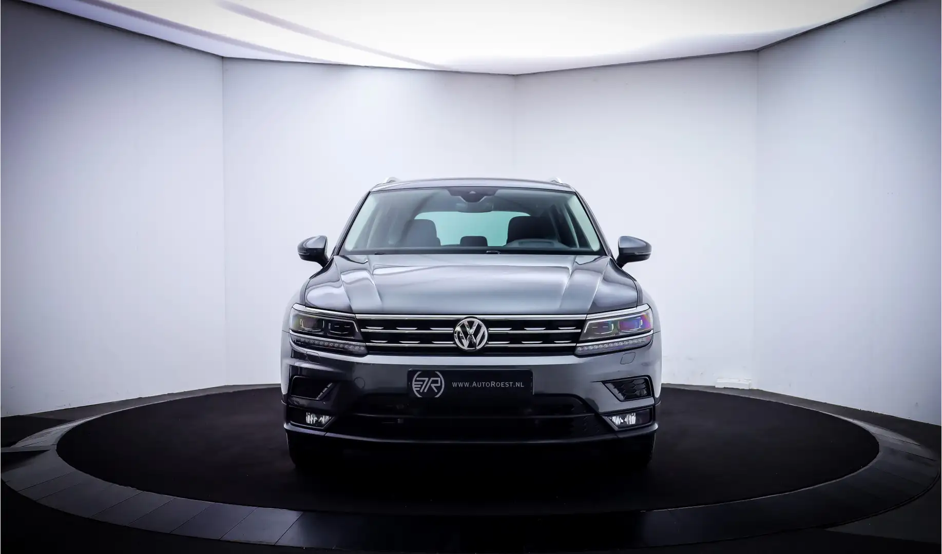 Volkswagen Tiguan 1.5TSI 150pk LIFE FULL LED | HEAD UP | VIRTUAL | N Gris - 2