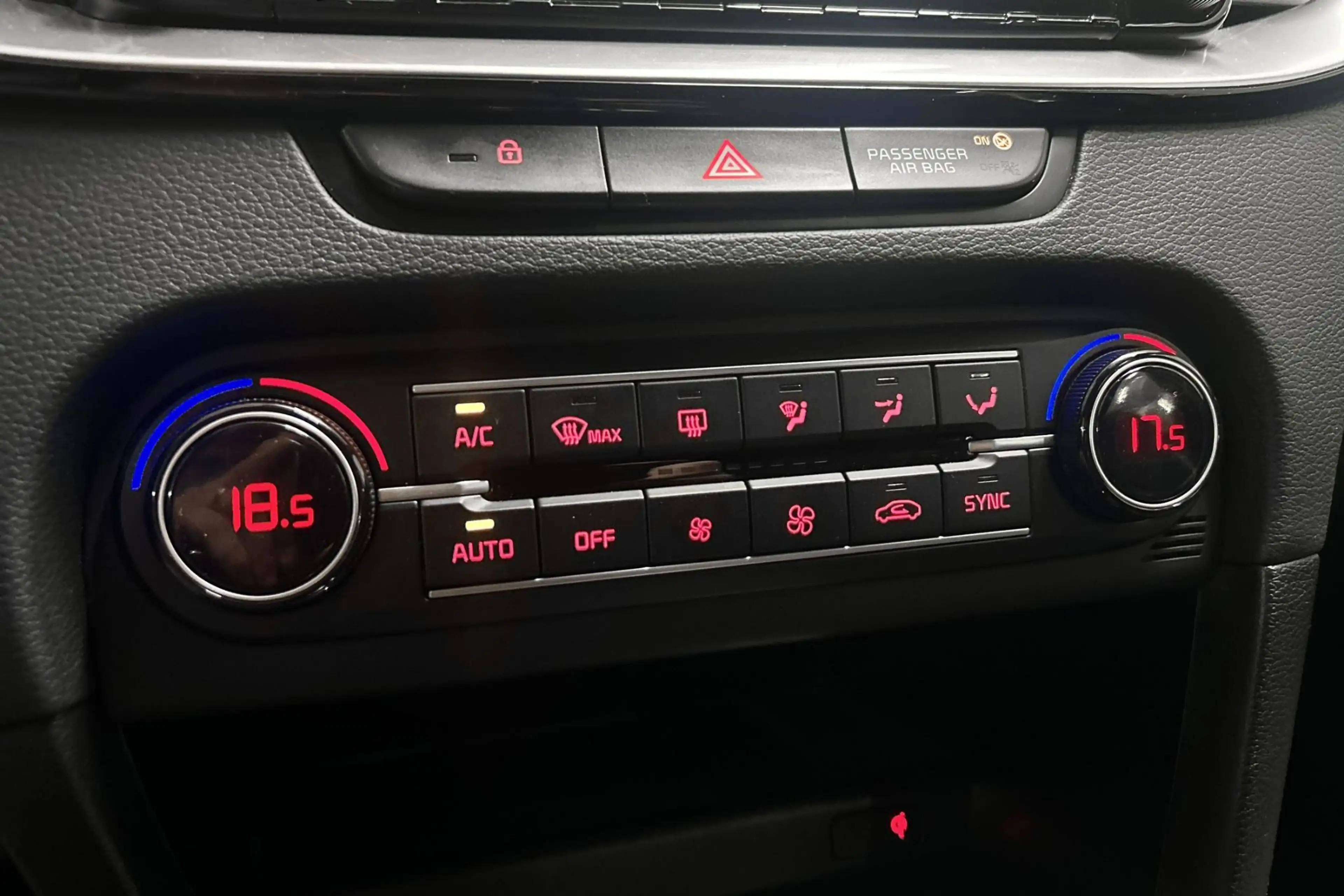 Kia Ceed SW / cee'd SW Sportswagon GT Line 1.0 T-GDi 120 ISG — photo 15