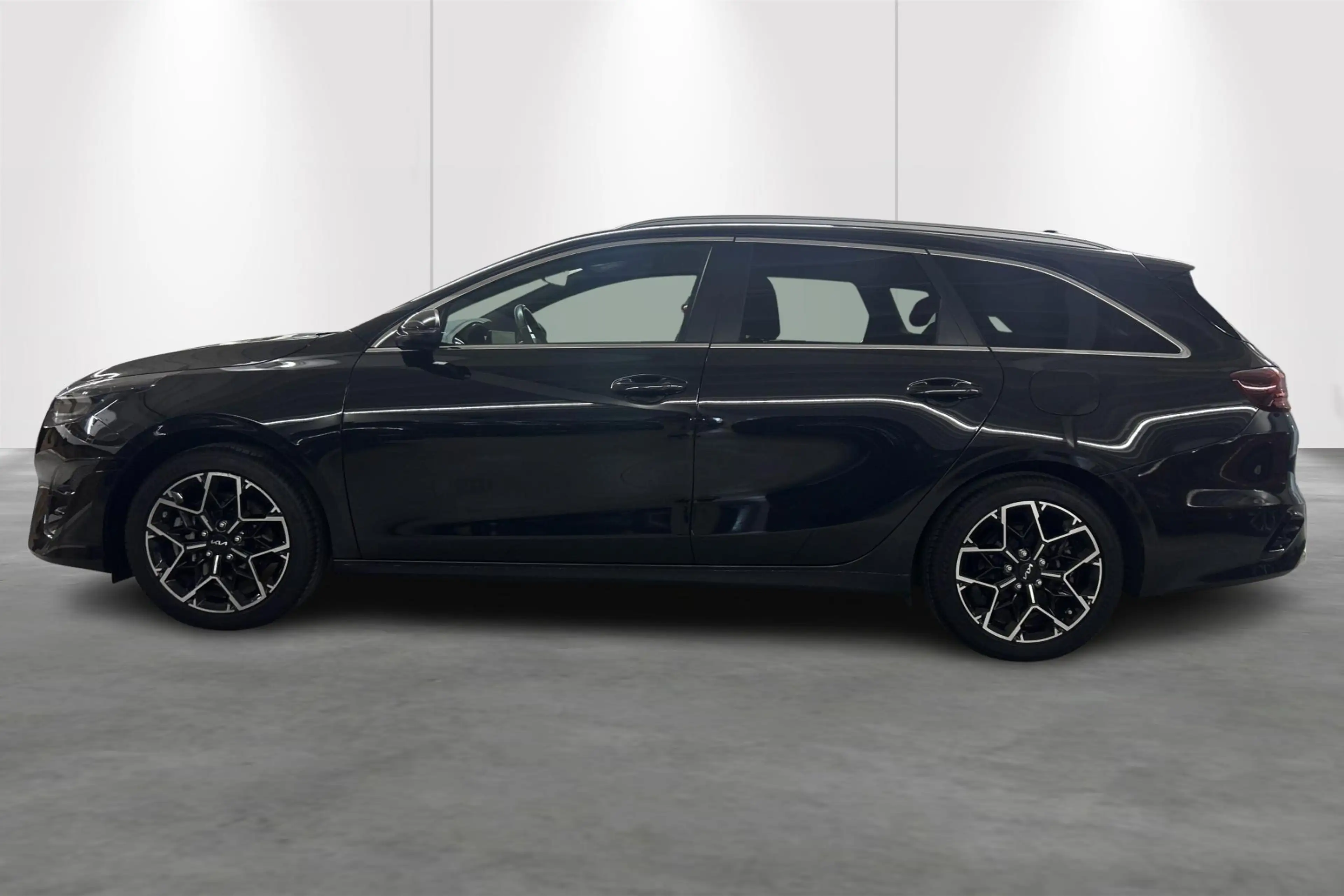 Kia Ceed SW / cee'd SW Sportswagon GT Line 1.0 T-GDi 120 ISG — photo 3