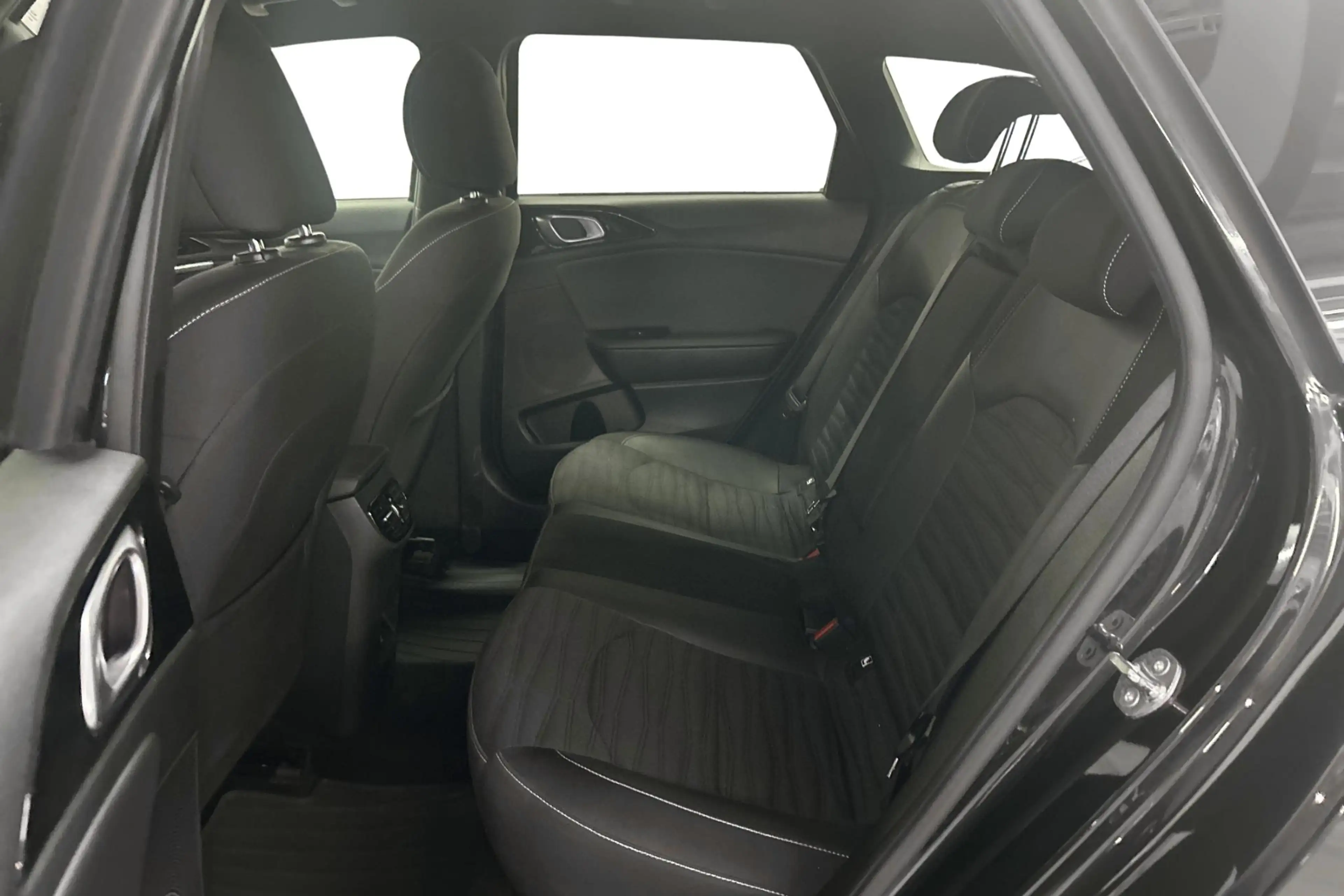 Kia Ceed SW / cee'd SW Sportswagon GT Line 1.0 T-GDi 120 ISG — photo 7