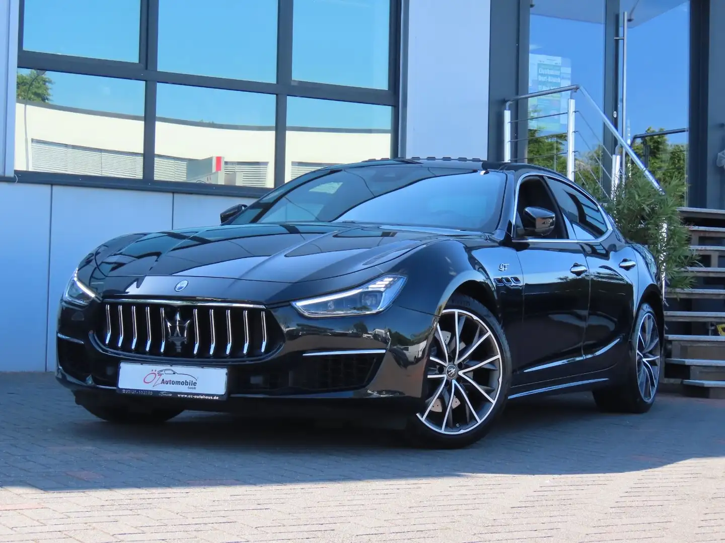 Maserati Ghibli GT Mild-Hybrid 1. Hand Softclose 360° Чорний - 2