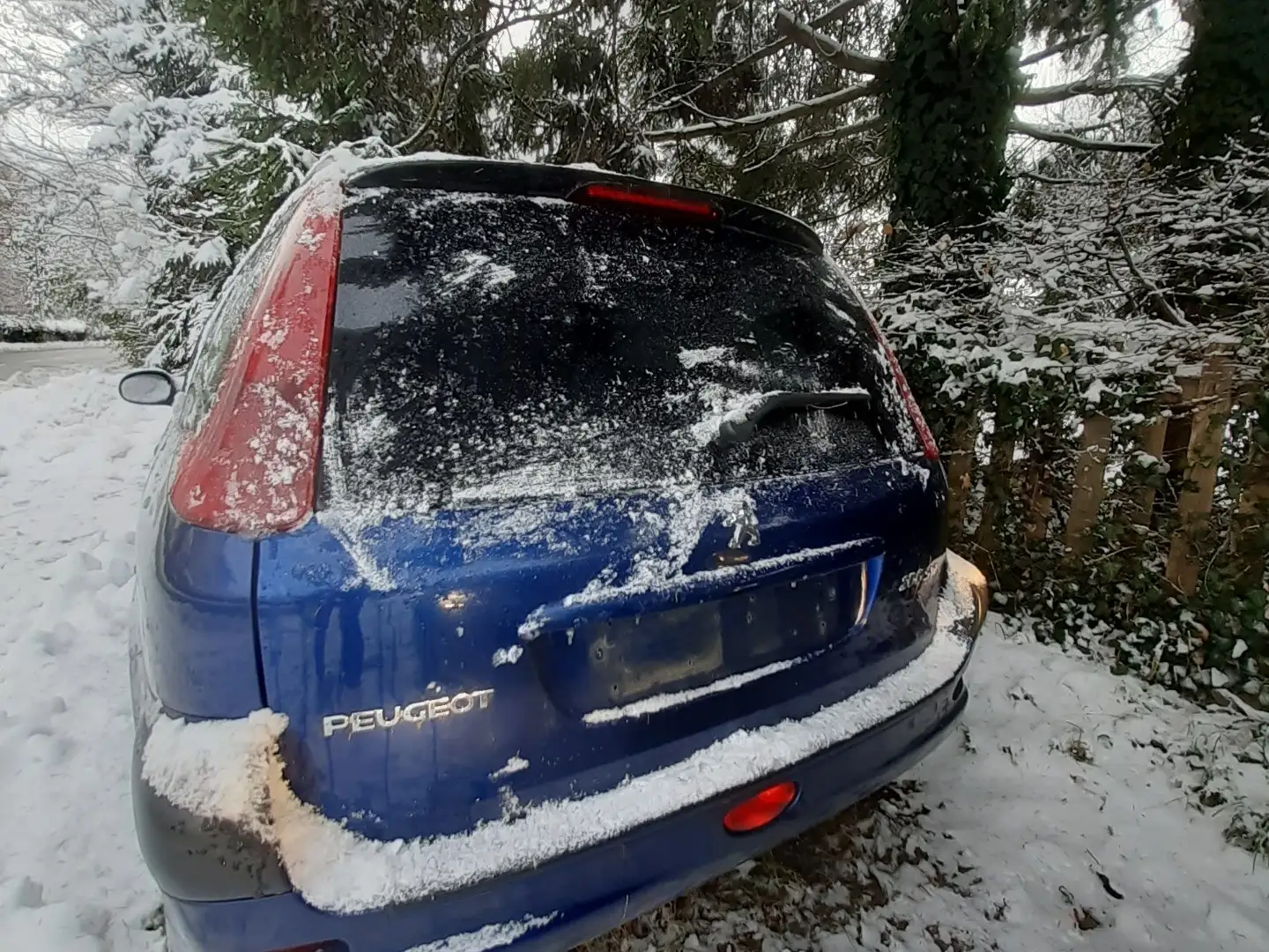 Peugeot 206 SW HDi Blau - 2