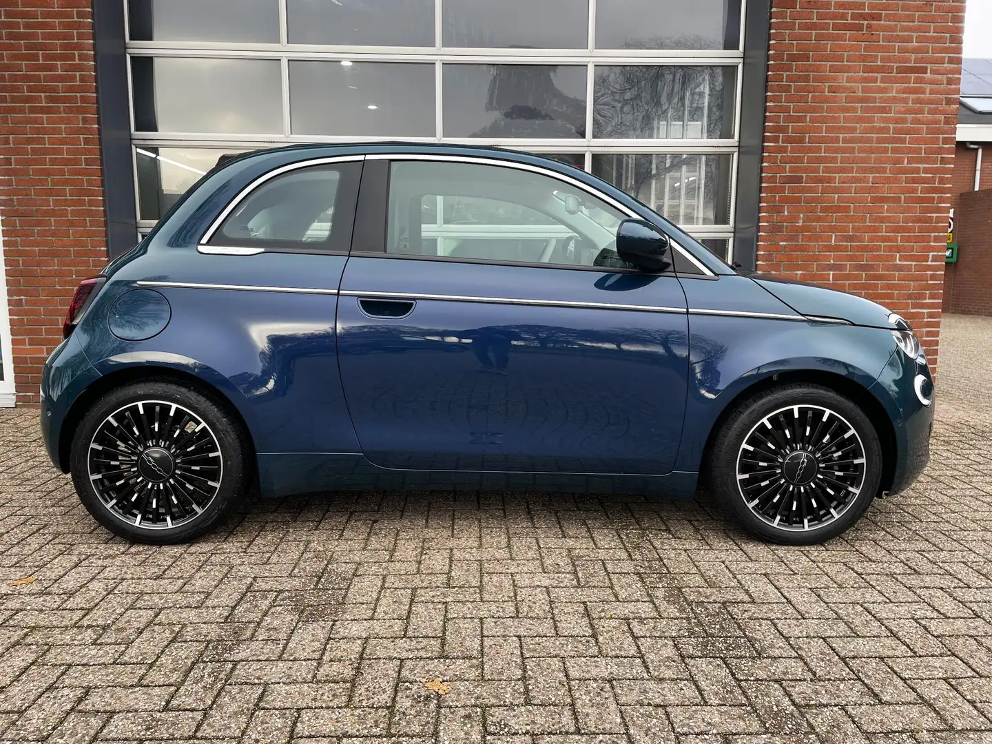 Fiat 500C La Prima 42 kWh Grün - 2