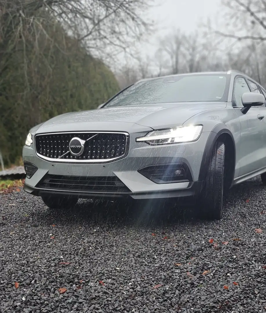 Volvo V60 Cross Country V60 Cross Country 2.0 B4 AWD Plus Gris - 2