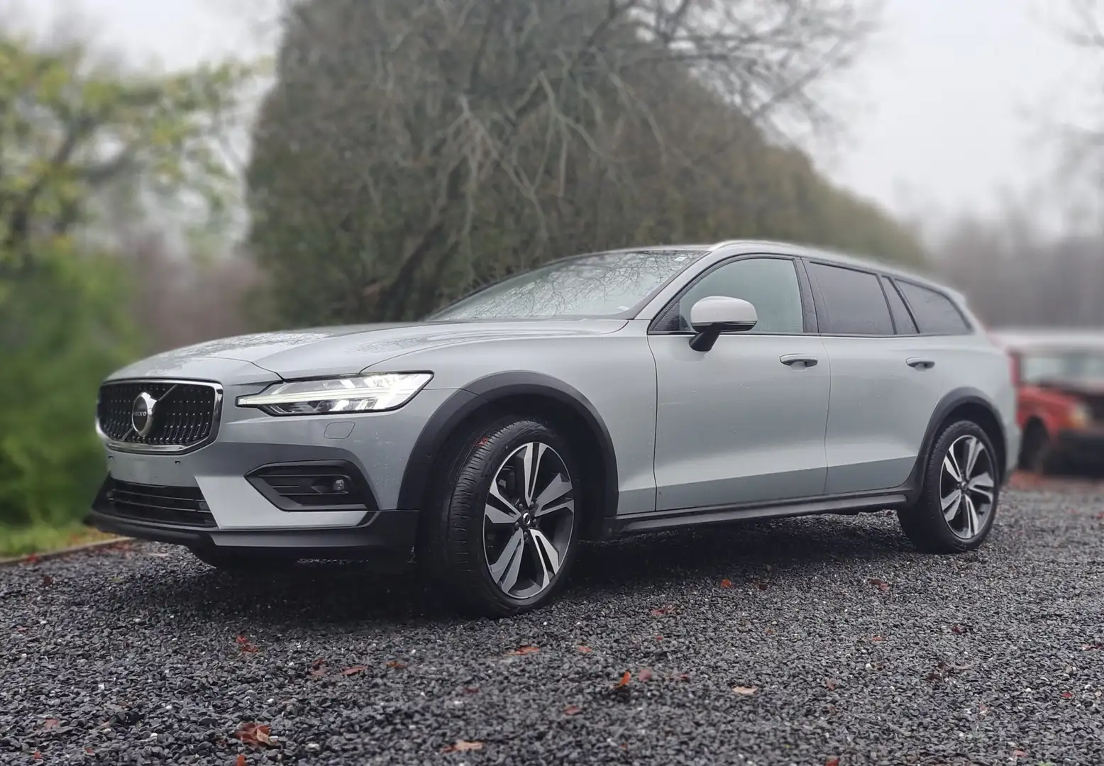 Volvo V60 Cross Country V60 Cross Country 2.0 B4 AWD Plus Gris - 1