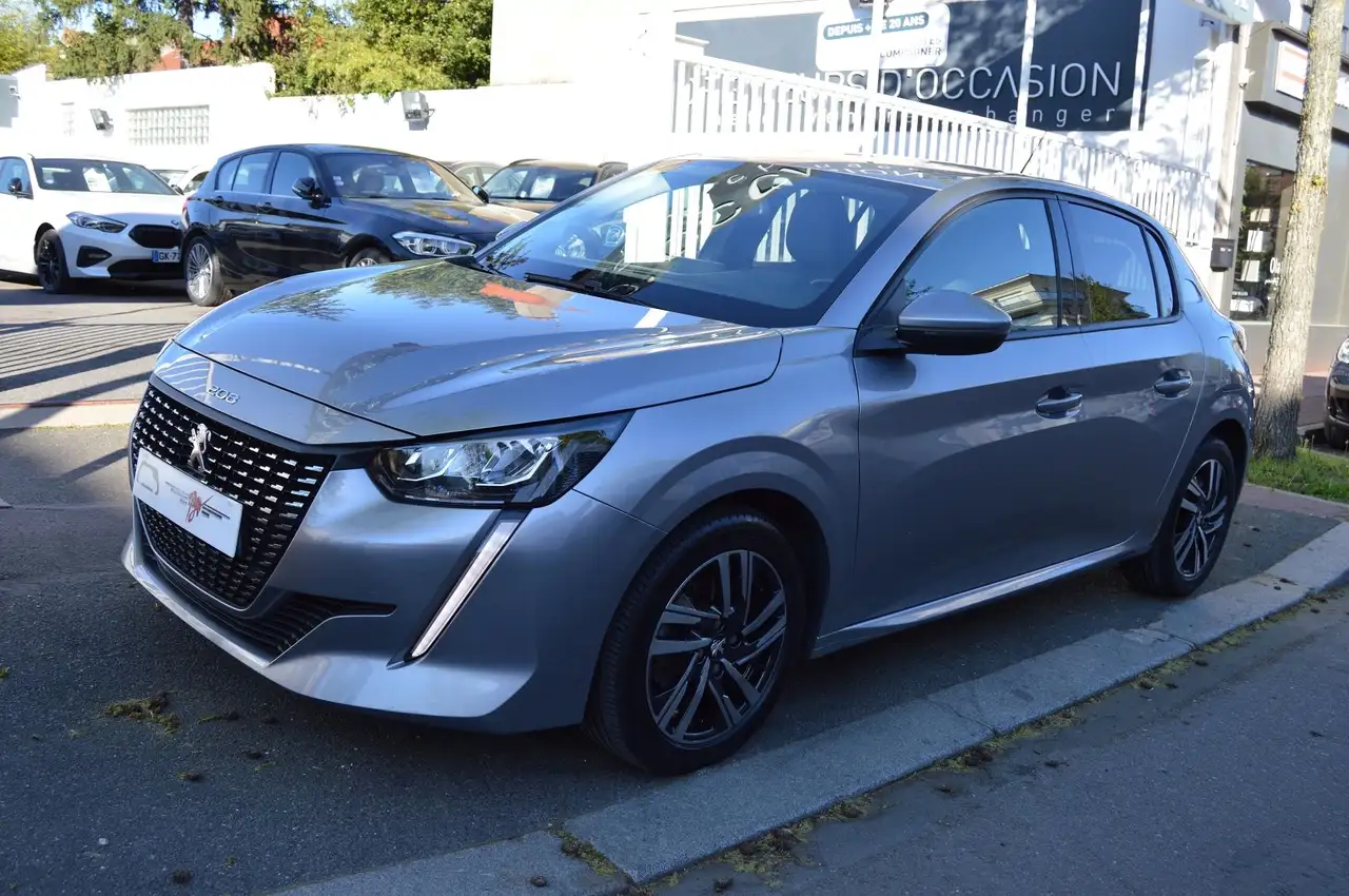 Peugeot 208 1.2 PURETECH 100CH S\\u0026S ALLURE BUSI