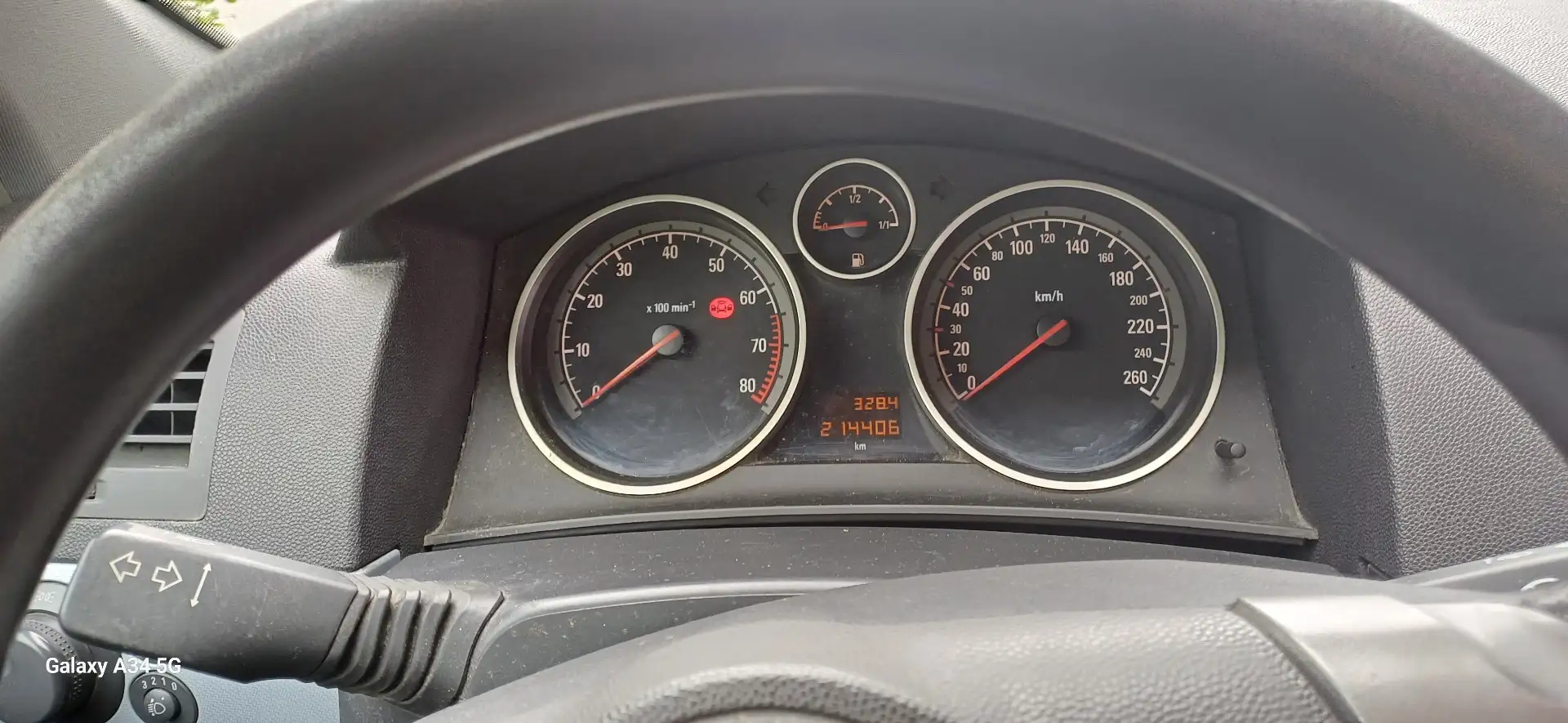Opel Astra GTC 1.4 Zwart - 2