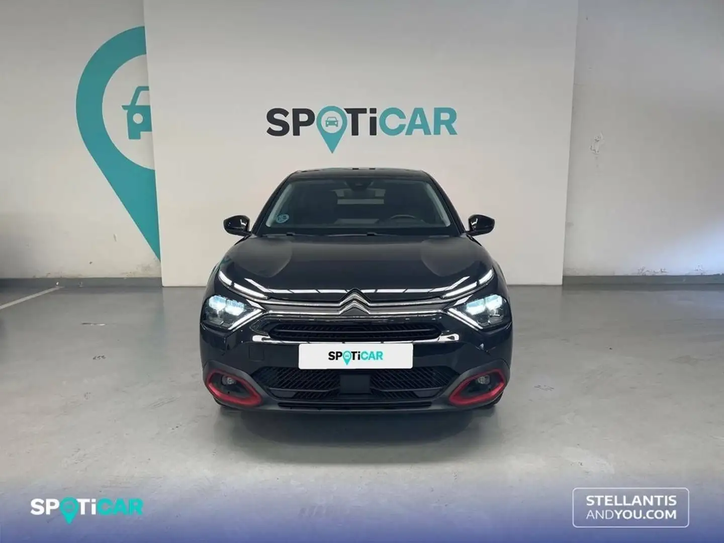 Citroen C4 1.2 PureTech Feel Pack S&S 130 Zwart - 2