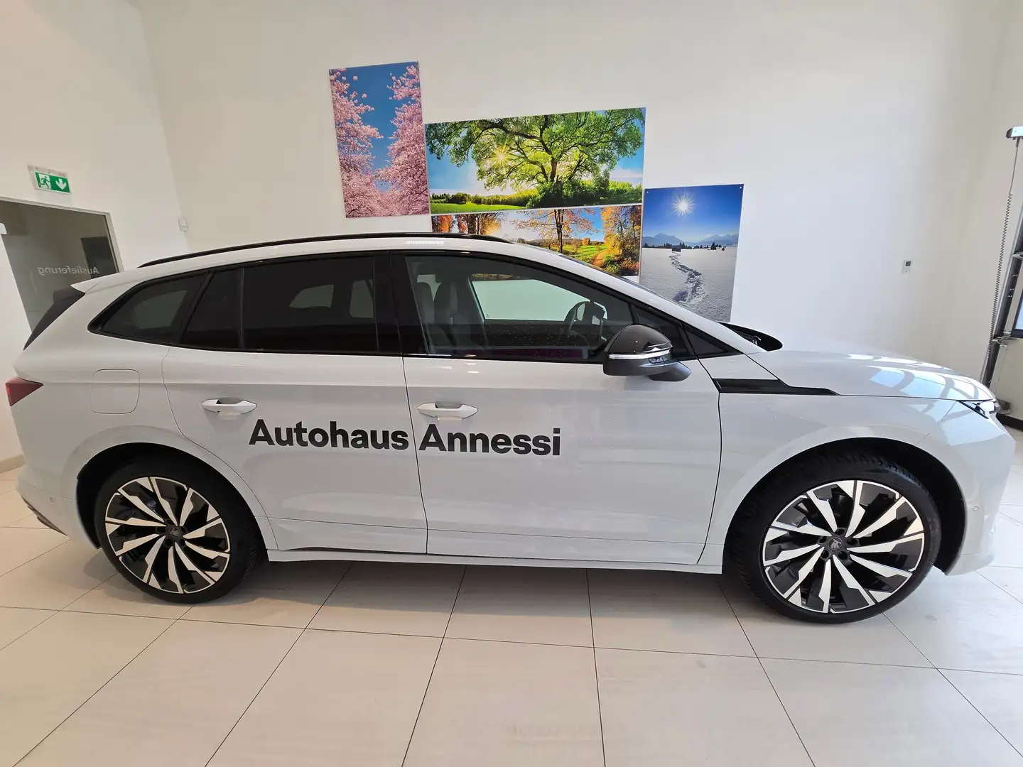Skoda Enyaq 85 x Sportline Weiß - 2