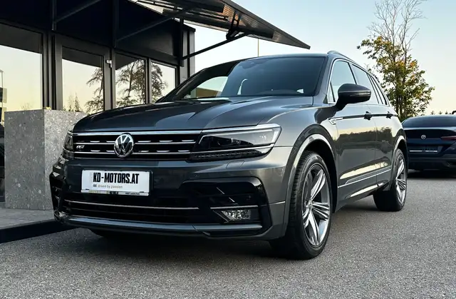 2017 Volkswagen Tiguan in Grey for sale