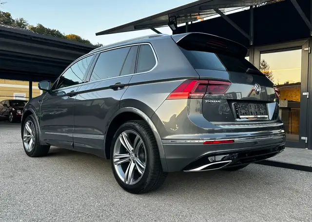 Volkswagen Tiguan view 12