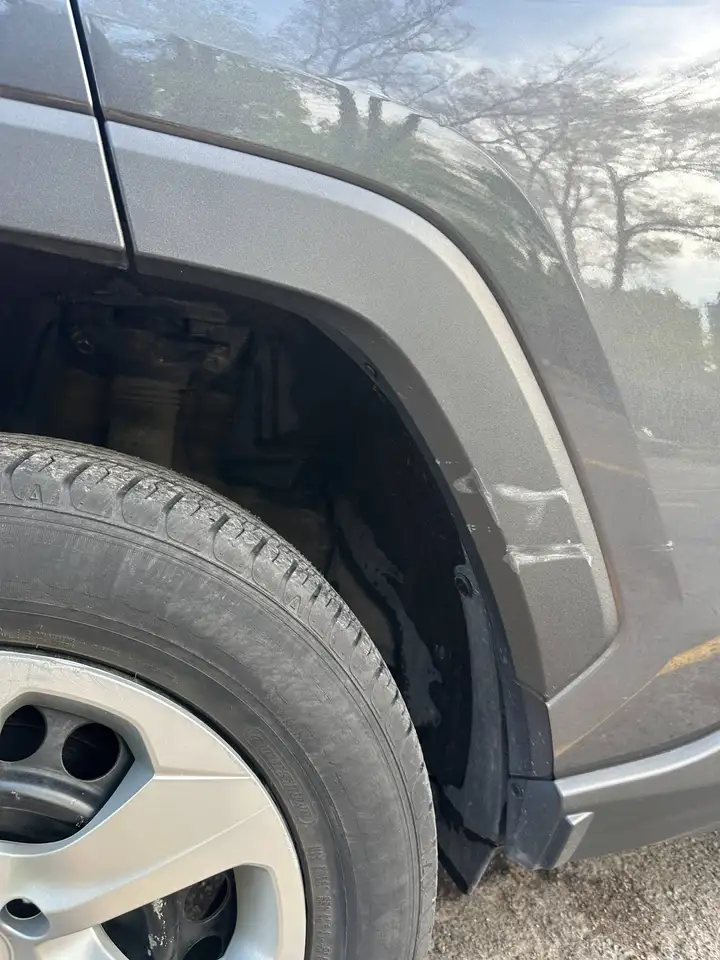 Toyota RAV 4 снимка Toyota RAV 4