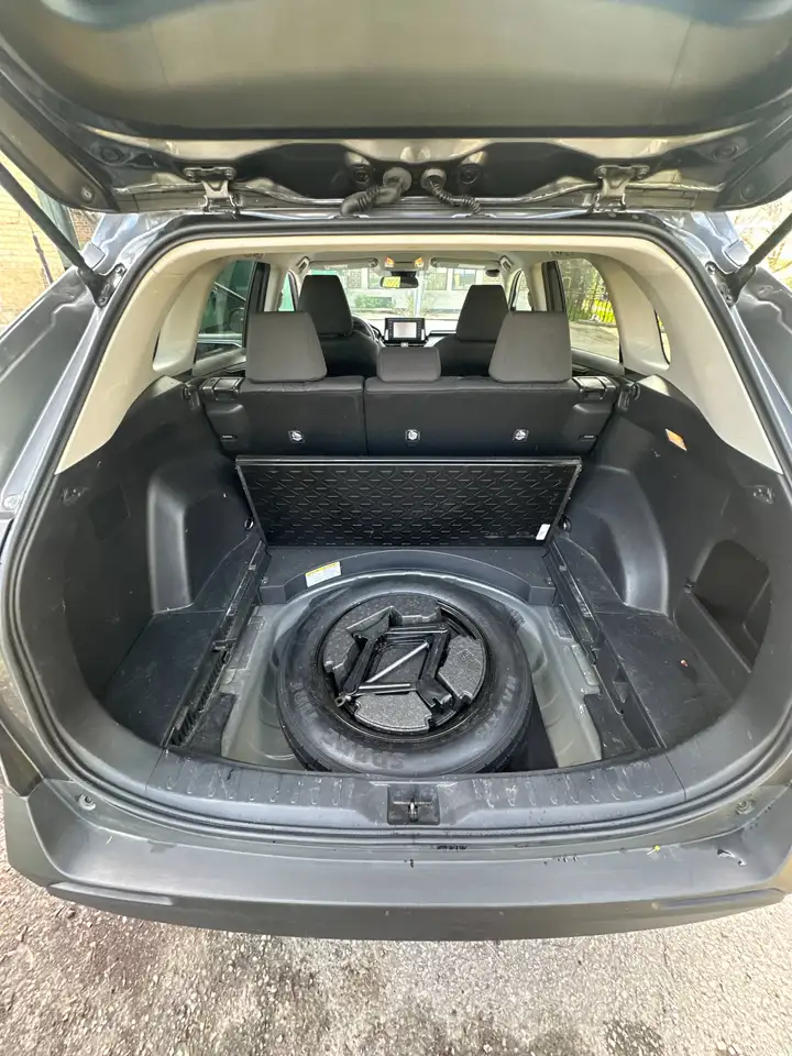 Toyota RAV 4 снимка Toyota RAV 4