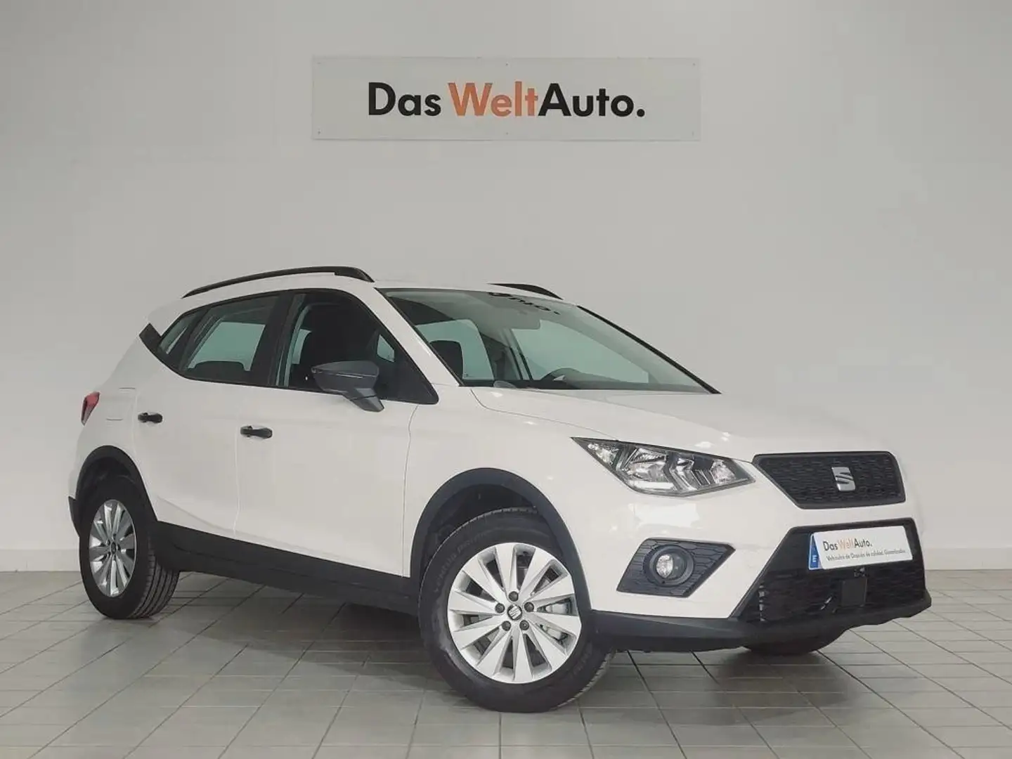 SEAT Arona 1.0 TGI S&S Reference 90 Weiß - 1