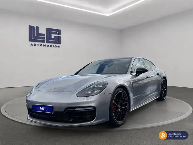 Porsche Panamera view 2