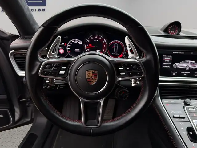 Porsche Panamera view 13