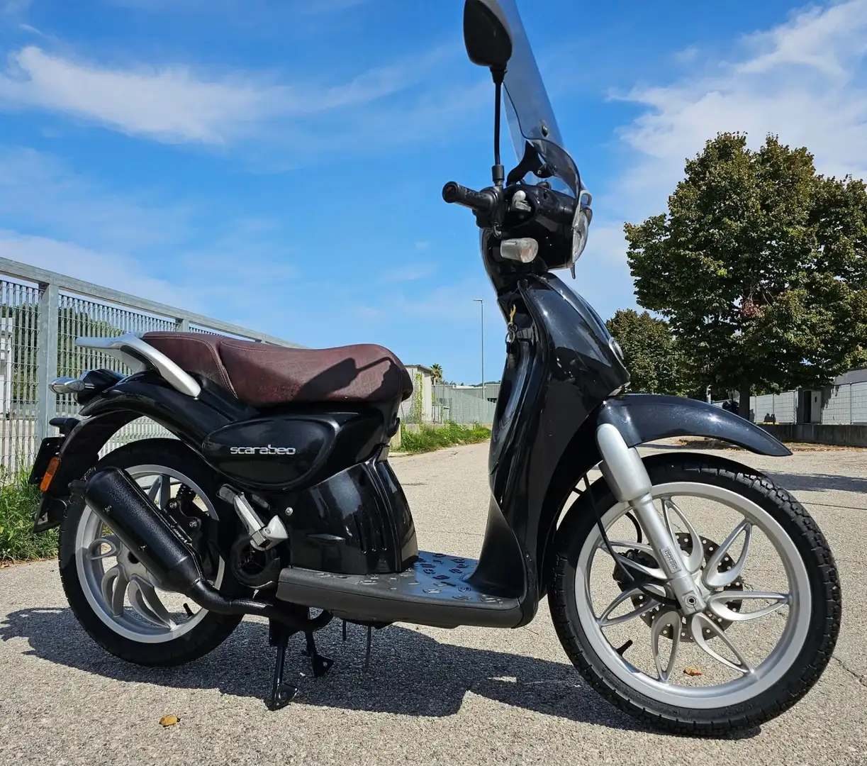 Aprilia Scarabeo 50 - 2 posti - 2 tempi Nero - 1