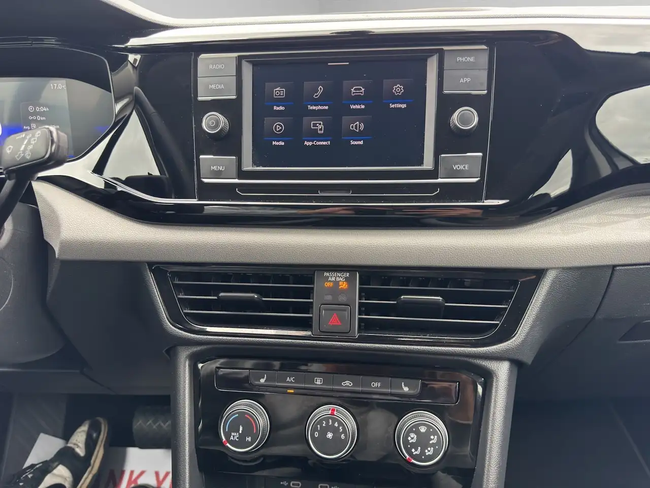 Volkswagen Taos снимка Volkswagen Taos