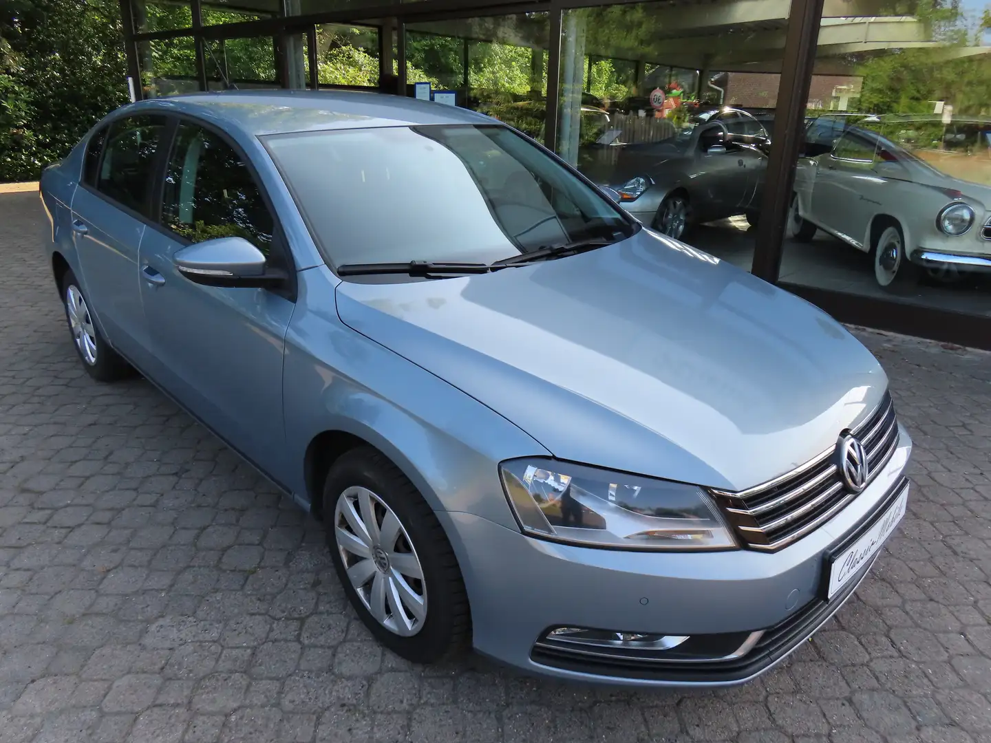 Volkswagen Passat 2.0 TDI DSG BlueMotion Trendline *1.Hand*PDC*Klima Bleu - 1
