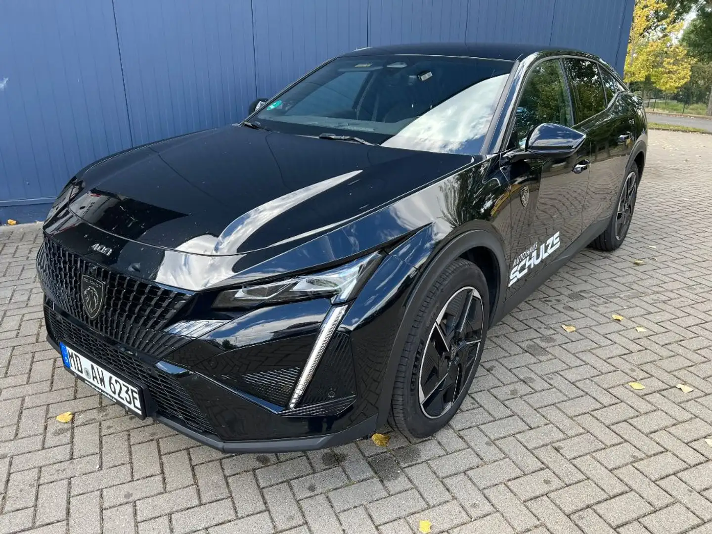 Peugeot 408 Hybrid 225 e-EAT8 GT (F) Schwarz - 1