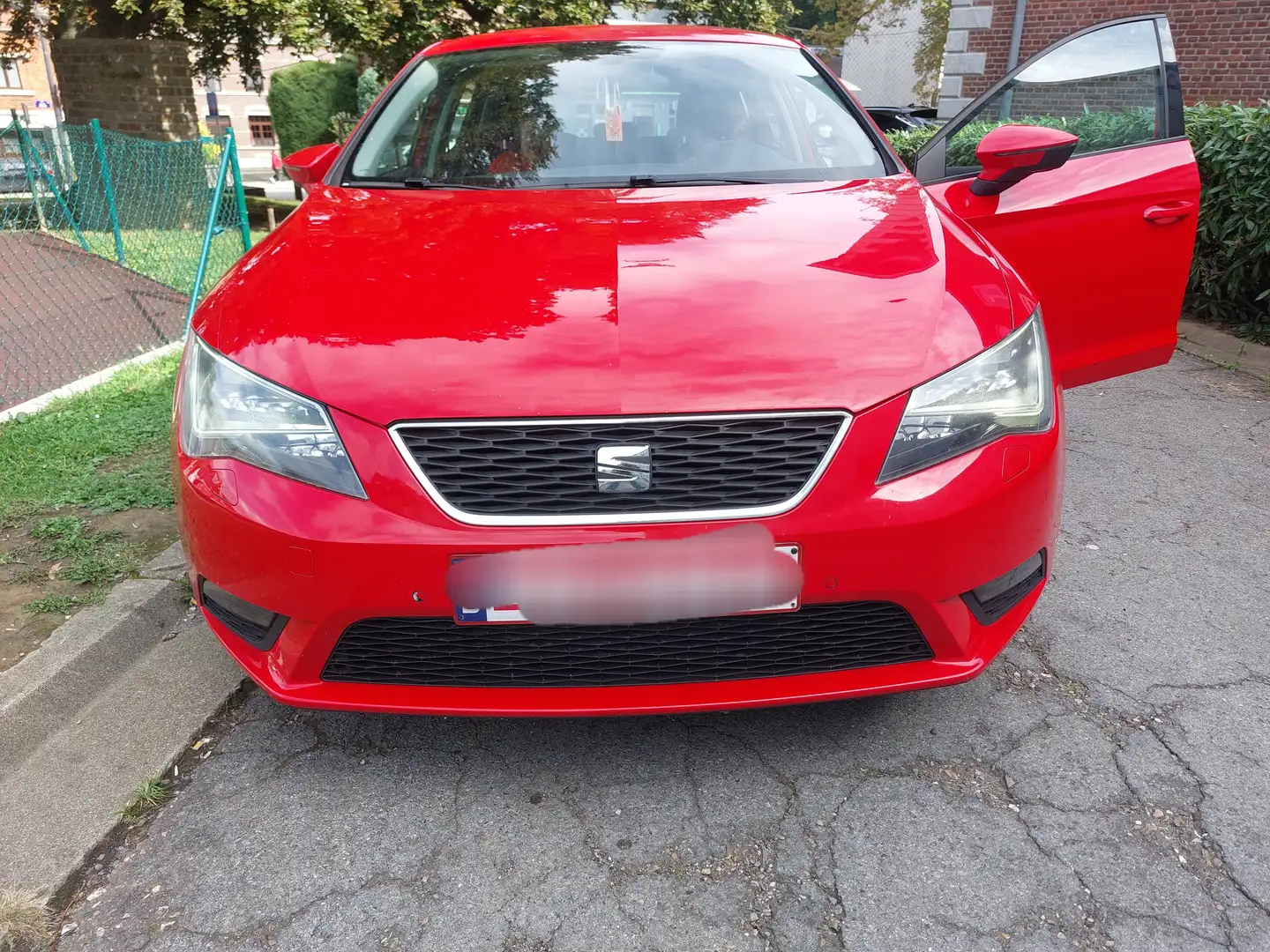 SEAT Leon Leon 1.6 CR TDi Reference Rouge - 2