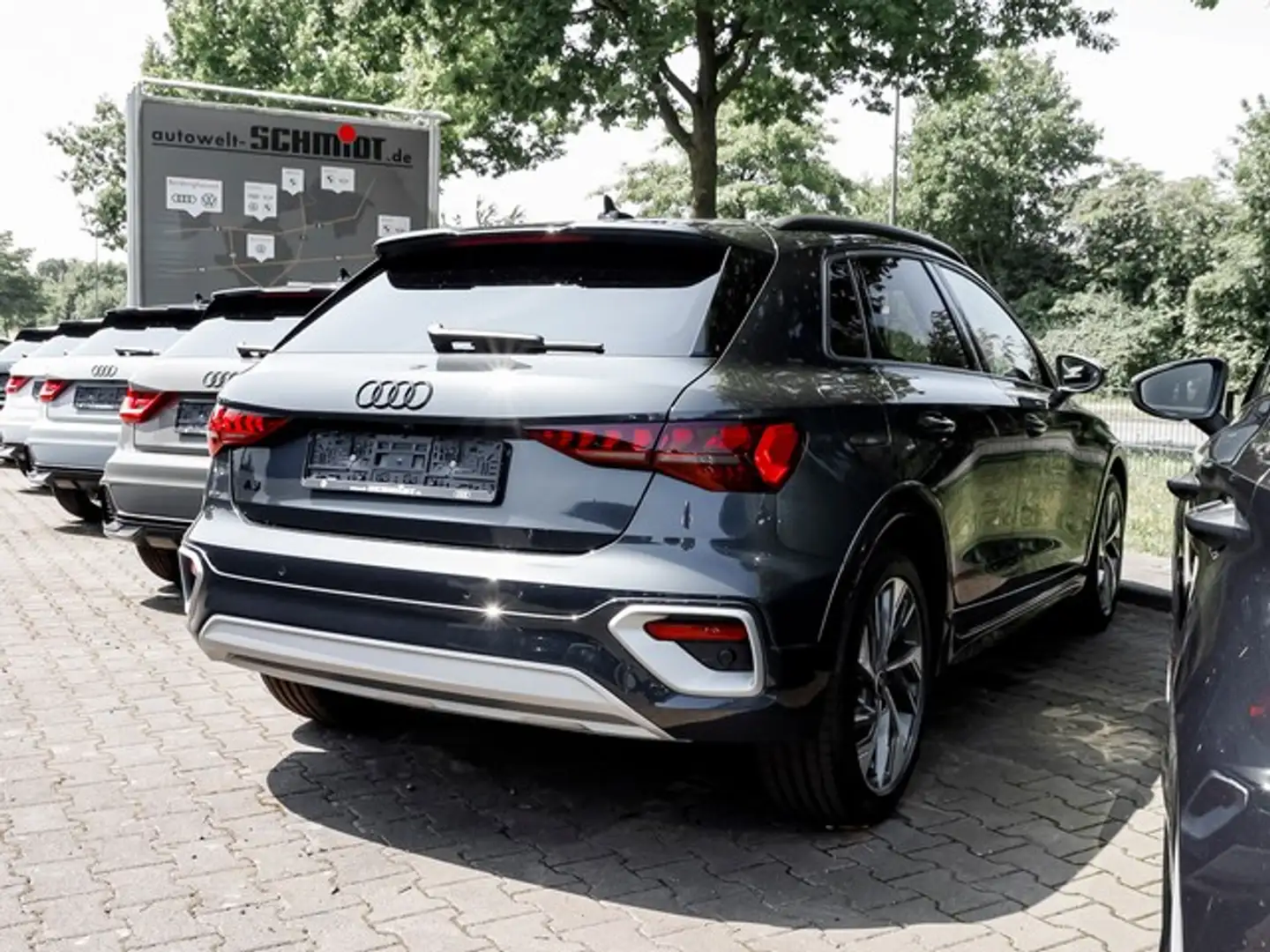 Audi A3 allstreet 40 TFSI e UPE 62.375,00 S line ACC LE... Grau - 2