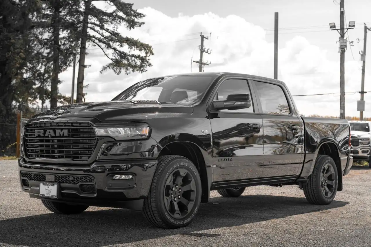 RAM 1500 снимка RAM 1500